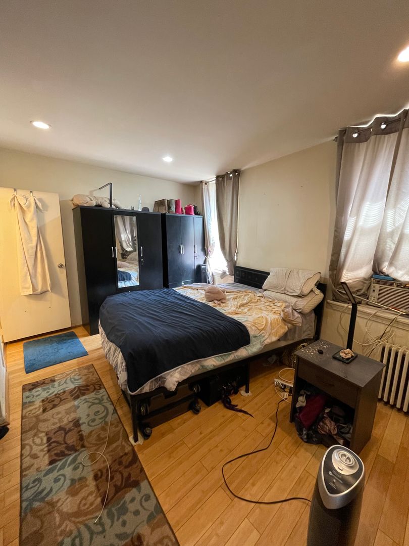 1 bed, 1 bath apartment for rent at 212 Maverick Unit 1, East Boston — photo 3 of 7