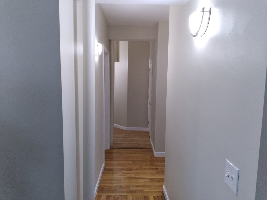 4 bed, 2 bath apartment for rent at 1572 Commonwealth Ave Unit 101, Brighton — photo 4 of 6