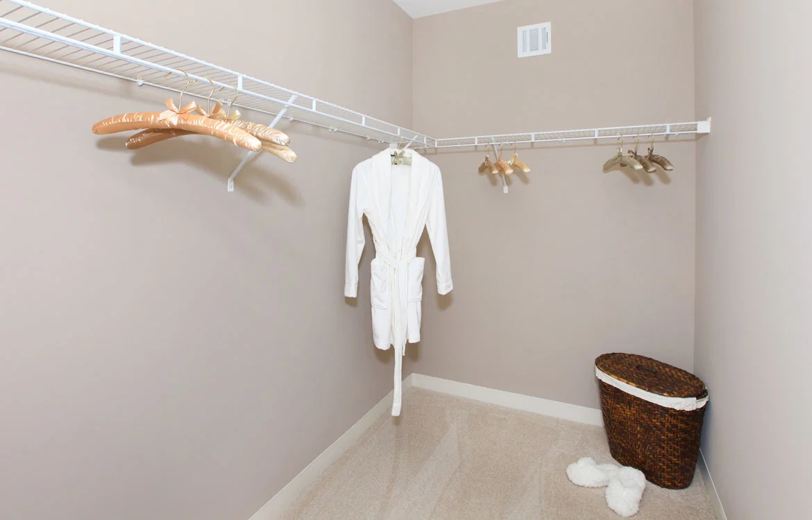 2 bed, 2 bath apartment for rent at 12 Highpoint Cir Unit 06-814, Quincy Center — photo 10 of 19