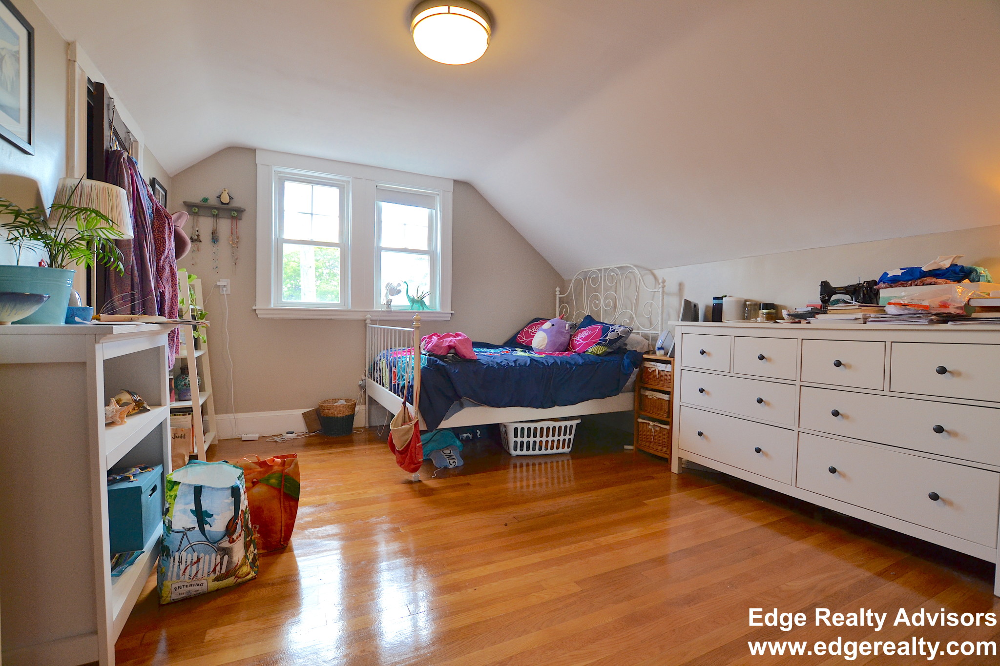 4 bed, 2 bath apartment for rent at 11 South Crescent Circuit Unit 2, Brighton — photo 13 of 15