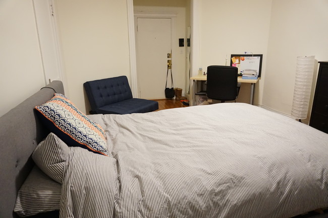 Studio bed, 1 bath apartment for rent at 86 Brainerd Rd Unit 14, Allston — photo 1 of 8