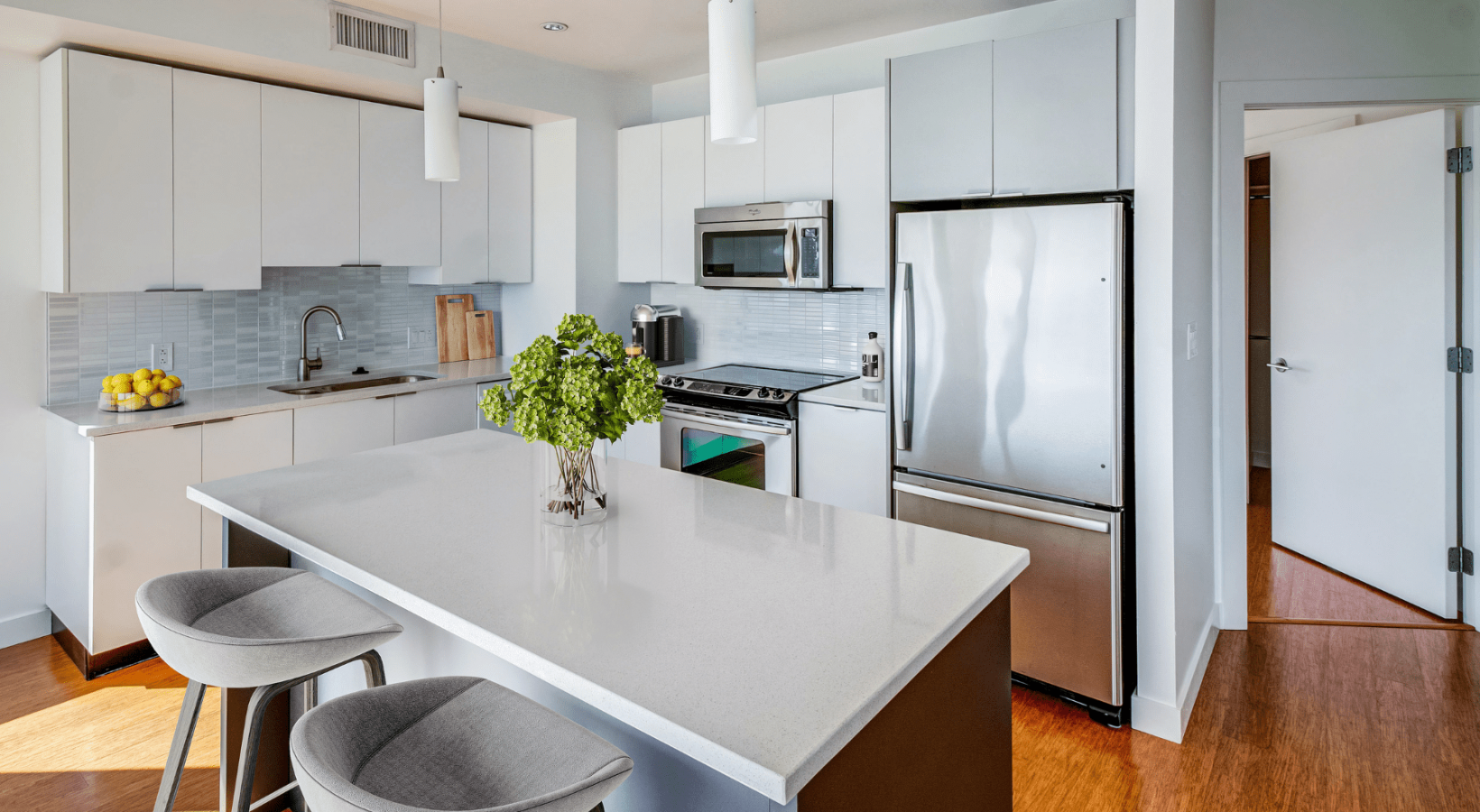 1 bed, 1 bath apartment for rent at 120 Kingston St Unit 18, Chinatown — photo 5 of 13