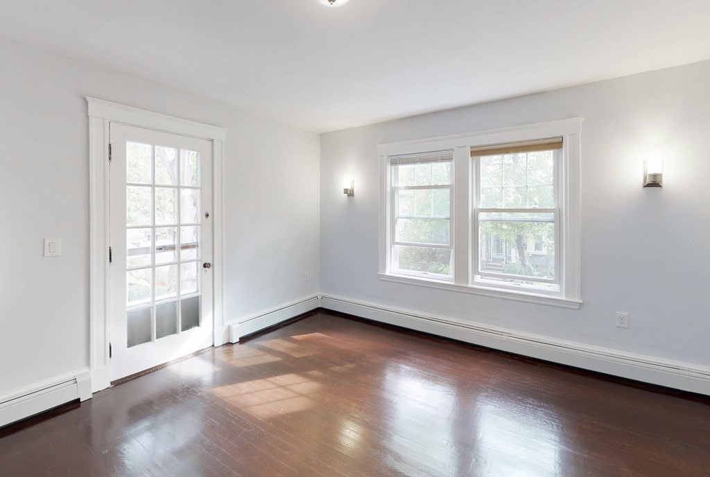 6 bed, 3.5 bath apartment for rent at 25 Adams St Unit 1, Coolidge Corner — photo 12 of 16