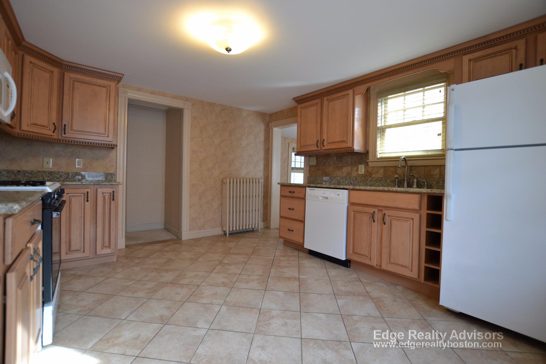 2 bed, 1 bath apartment for rent at 26 Shepard St Unit 2, Brighton — photo 4 of 9