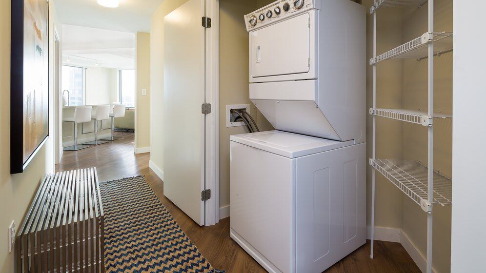 2 bed, 2 bath apartment for rent at 45 Stuart St Unit 01-1713, Boston Downtown — photo 11 of 20