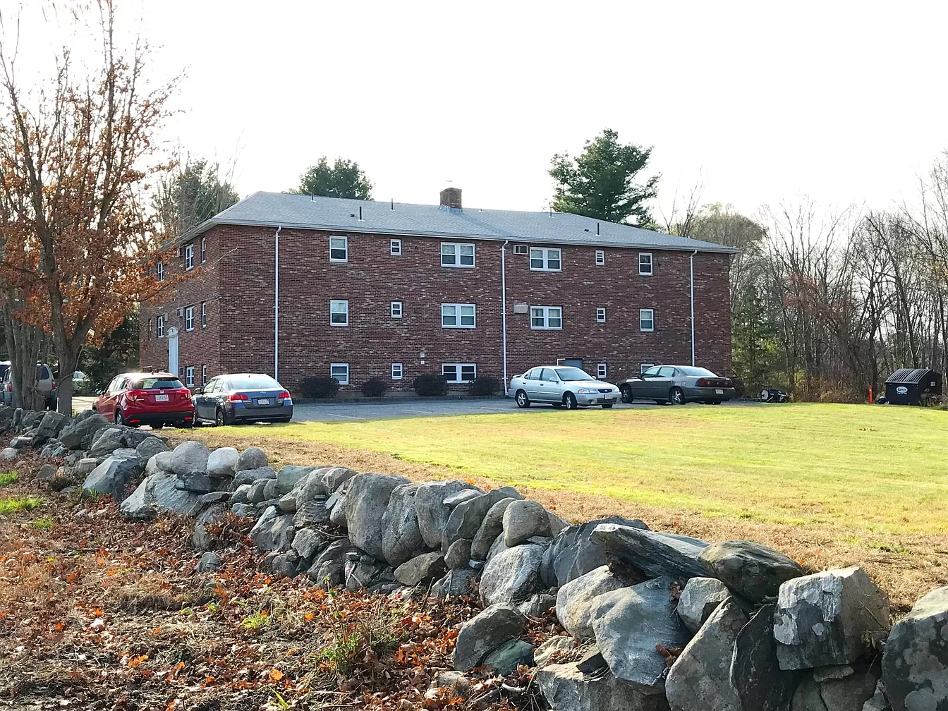 1 bed, 1 bath apartment for rent at 45 Maynard Unit 25, Westborough — photo 1 of 10