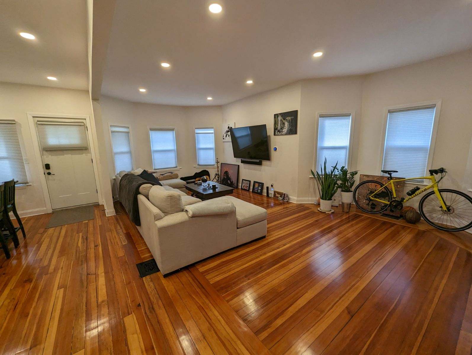 1 bed, 1 bath apartment for rent at 57 Kenmere Rd Unit 57, Medford — photo 1 of 7