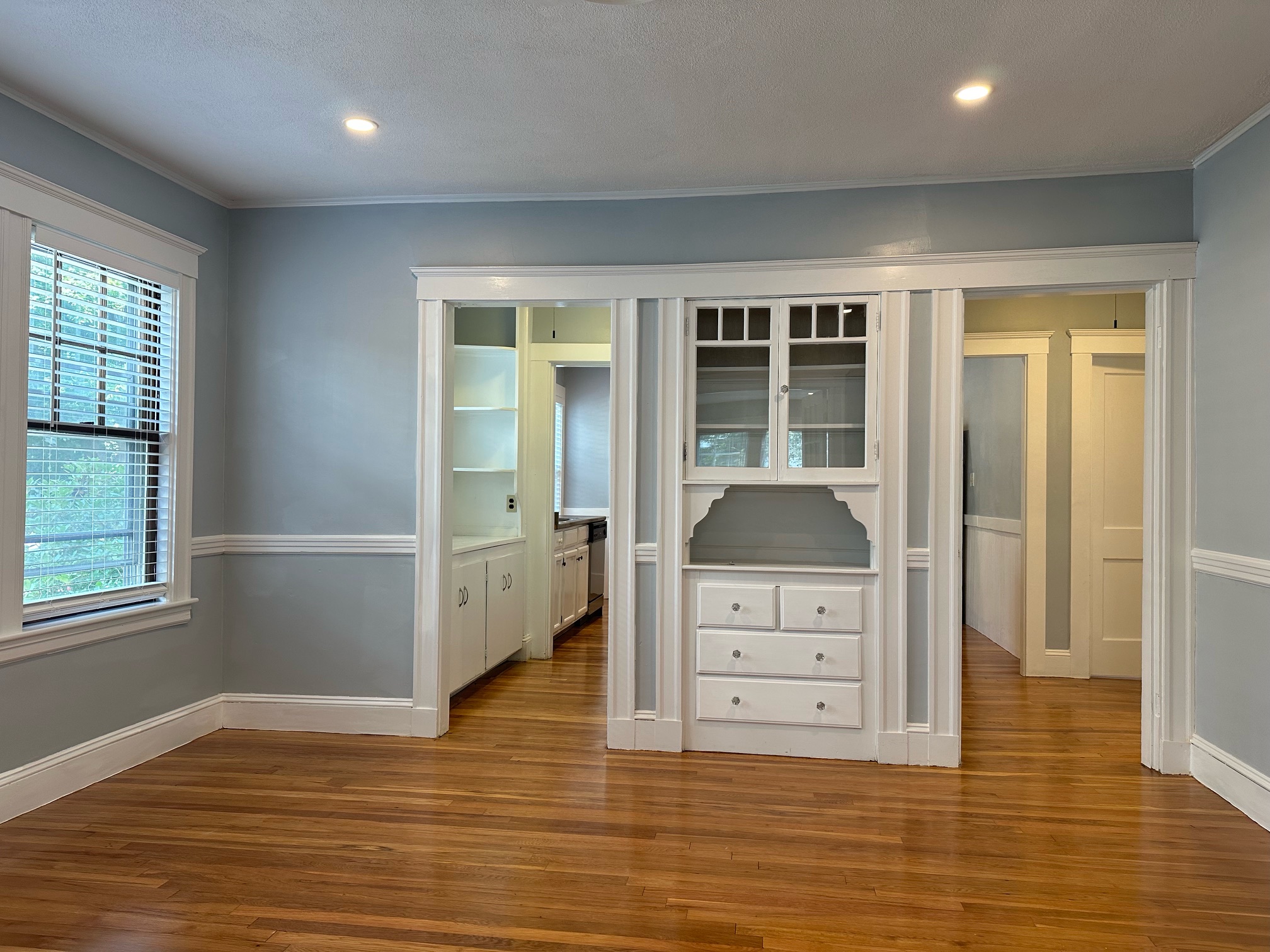3 bed, 1 bath apartment for rent at 49 Alicia Rd Unit 1, Dorchester — photo 6 of 9