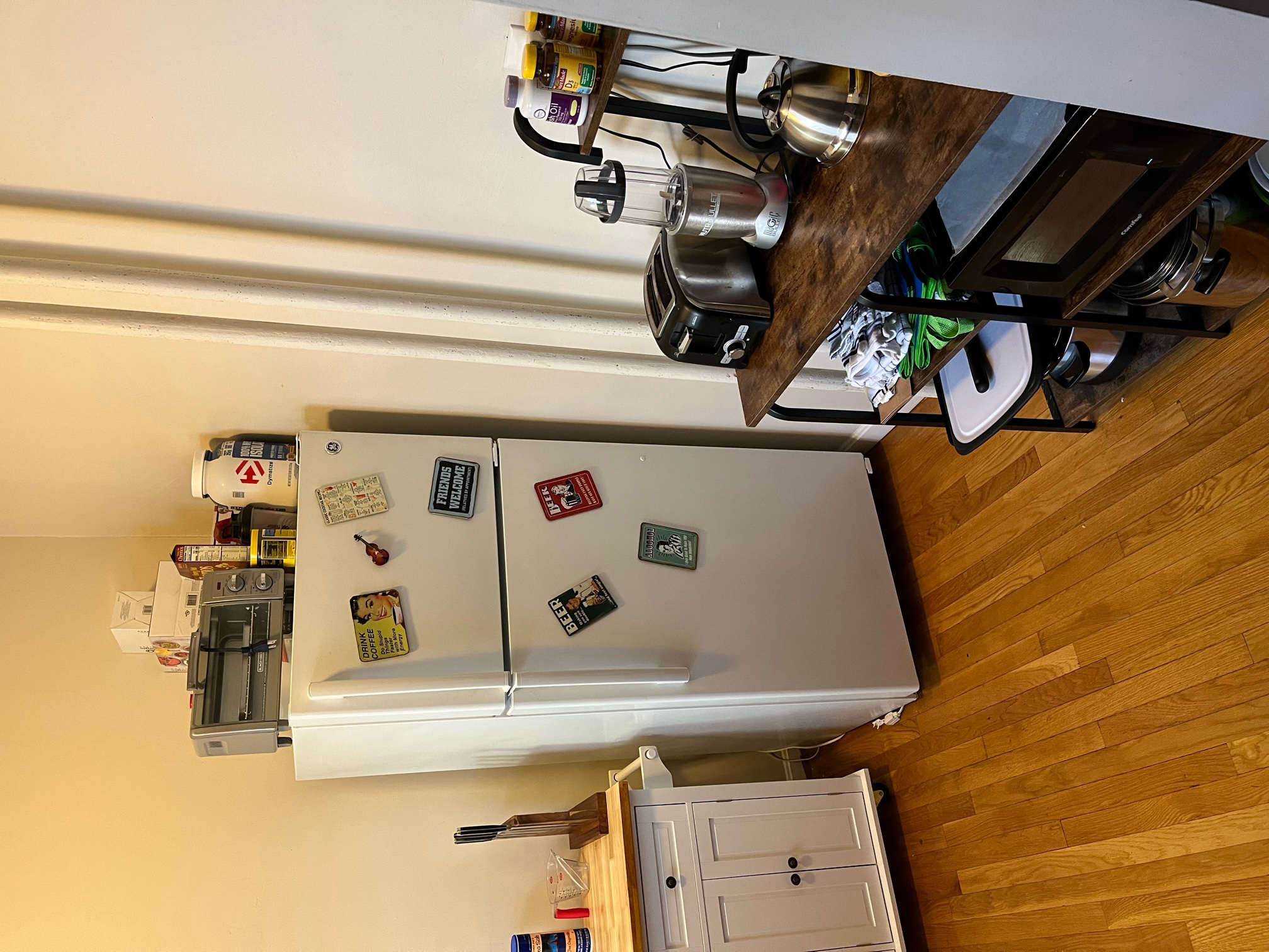 1 split bed, 1 bath apartment for rent at 27 Saint Lukes Rd Unit 6, Allston — photo 4 of 14