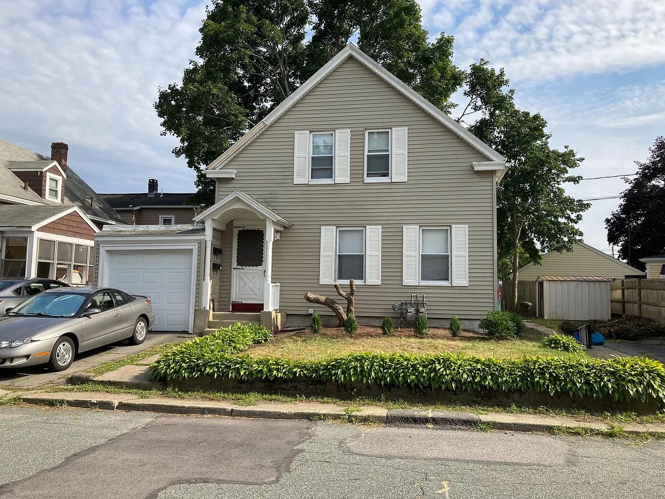 5 Fuller Pl, Mansfield Center