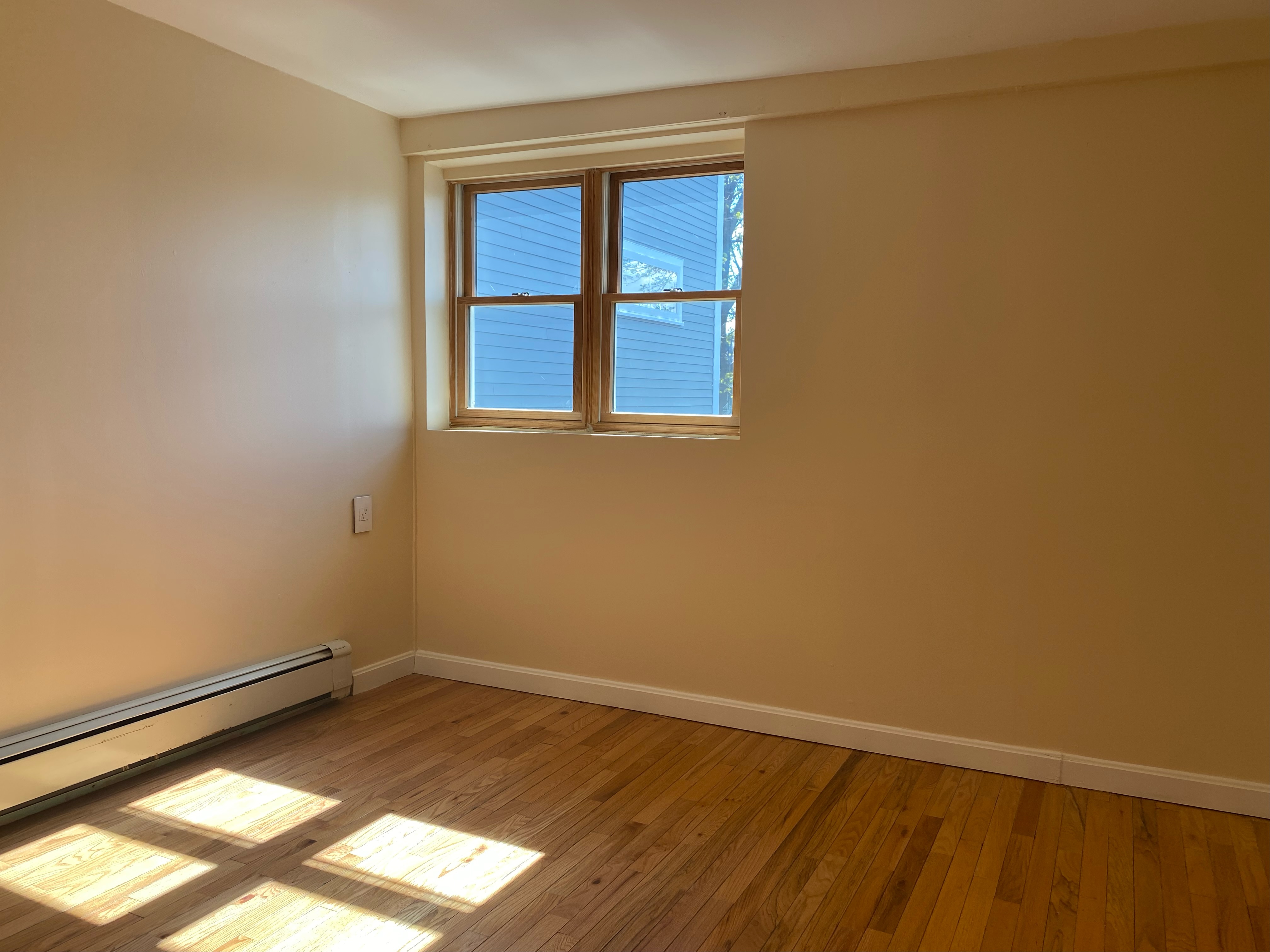 3 bed, 2 bath apartment for rent at 23 Ward St Unit 2, South Boston — photo 6 of 10