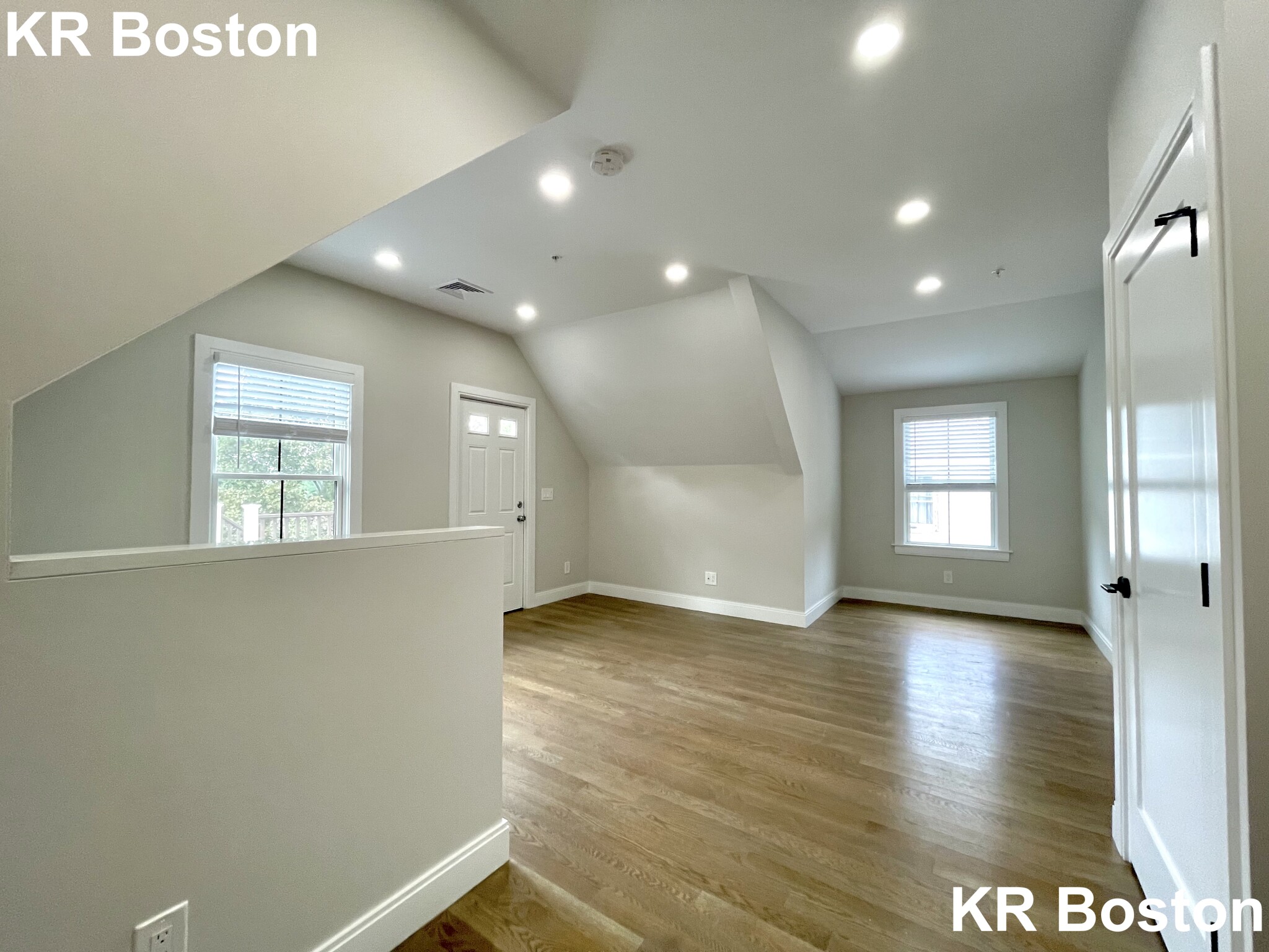 4 bed, 2 bath apartment for rent at 156 Foster St Unit 2, Brighton — photo 2 of 9