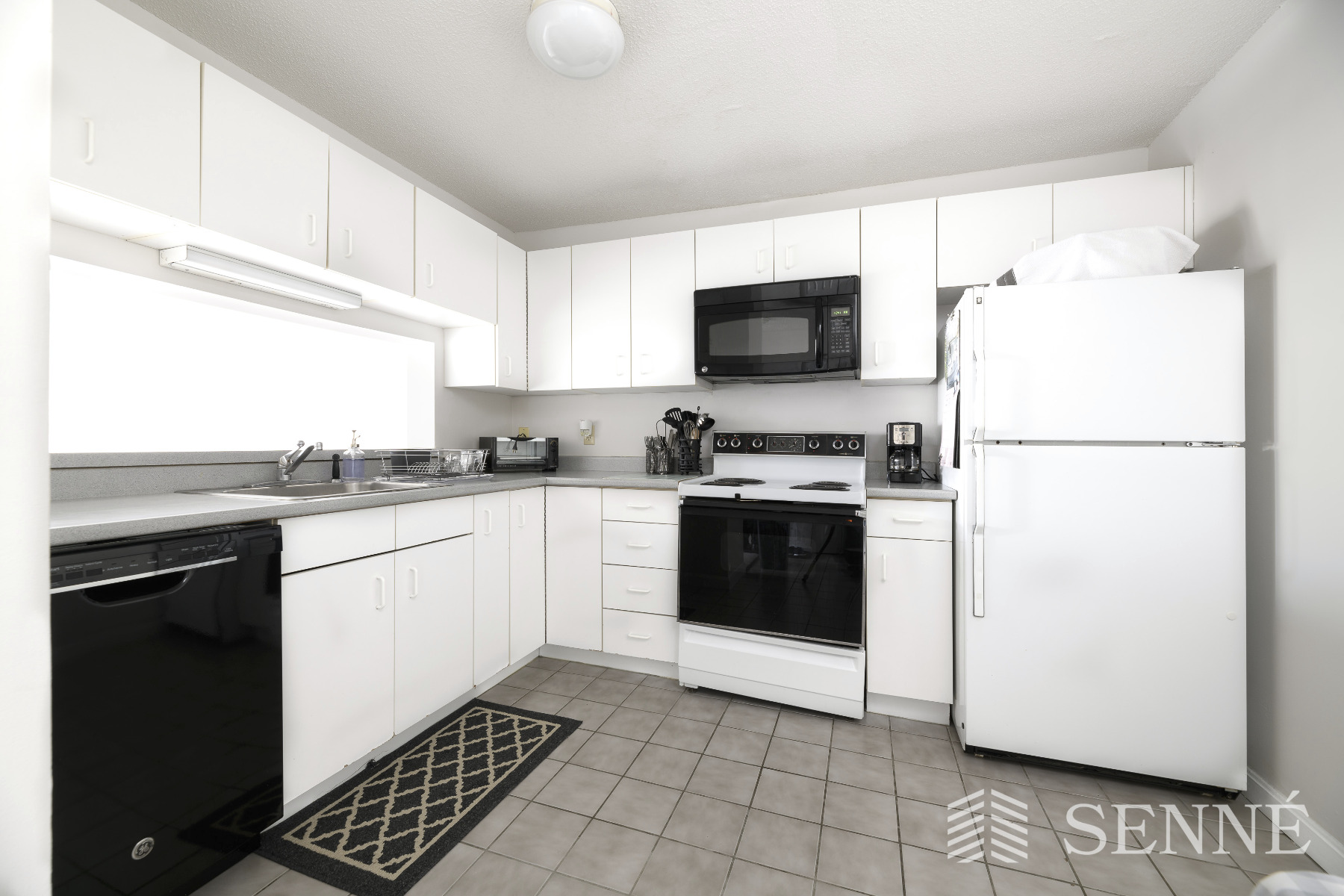 2 bed, 2 bath apartment for rent at 175 Beacon St Unit 402, Inman Square — photo 4 of 10
