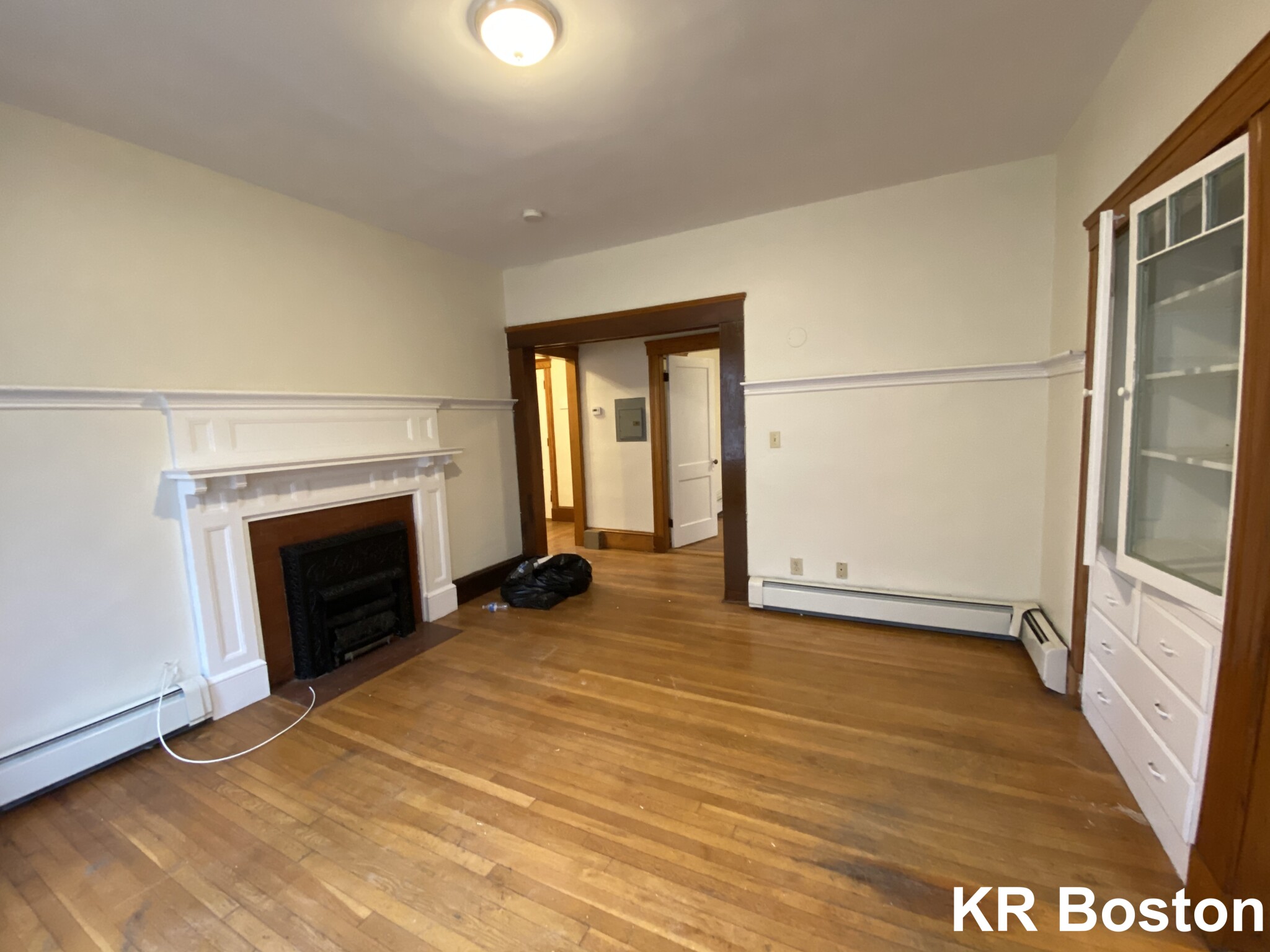 4 bed, 1.5 bath apartment for rent at 129 Glenville Ave Unit 1, Allston — photo 7 of 12