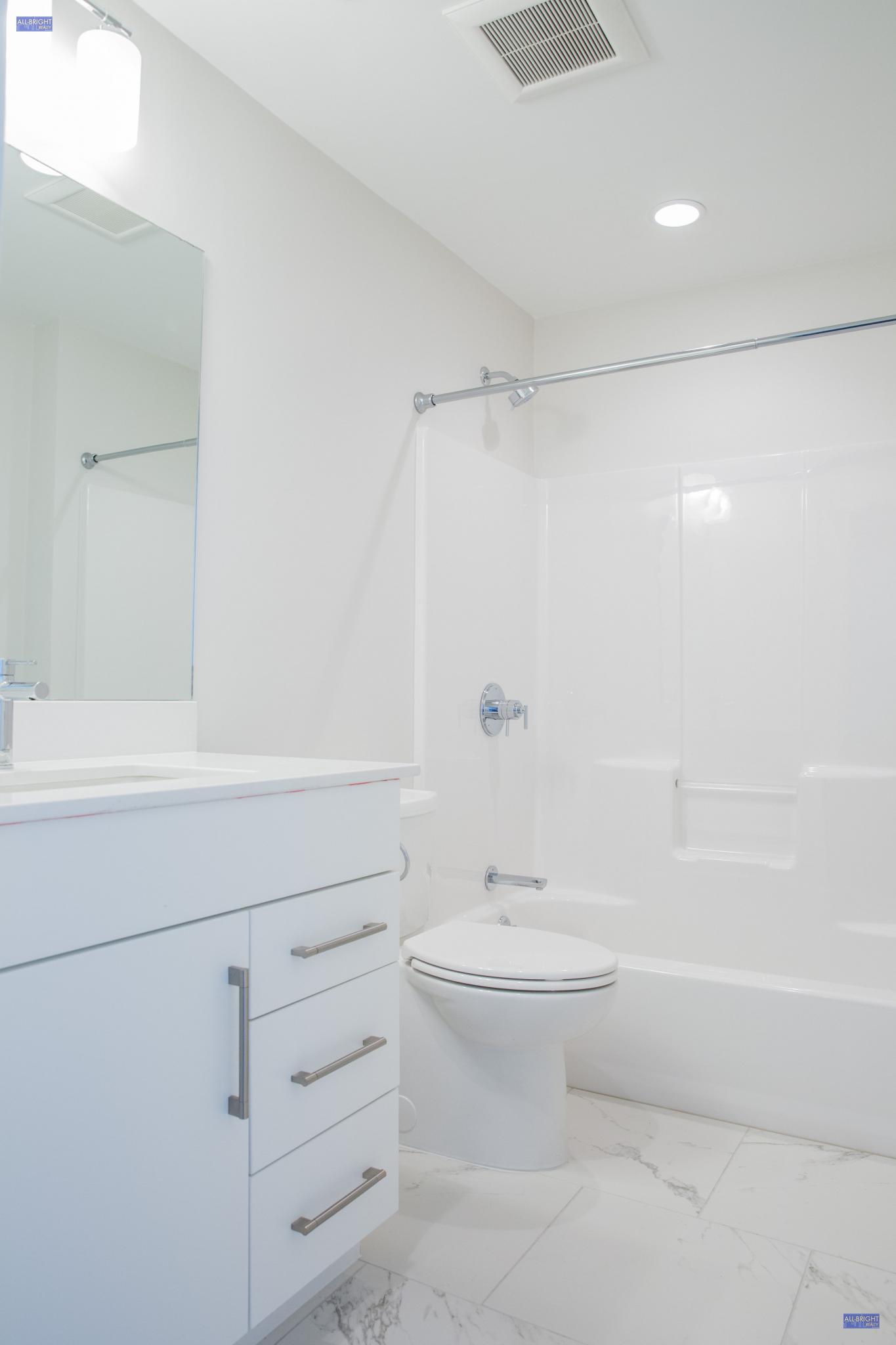 3 bed, 2 bath apartment for rent at 16 Harvard Ter Unit 4, Allston — photo 14 of 19