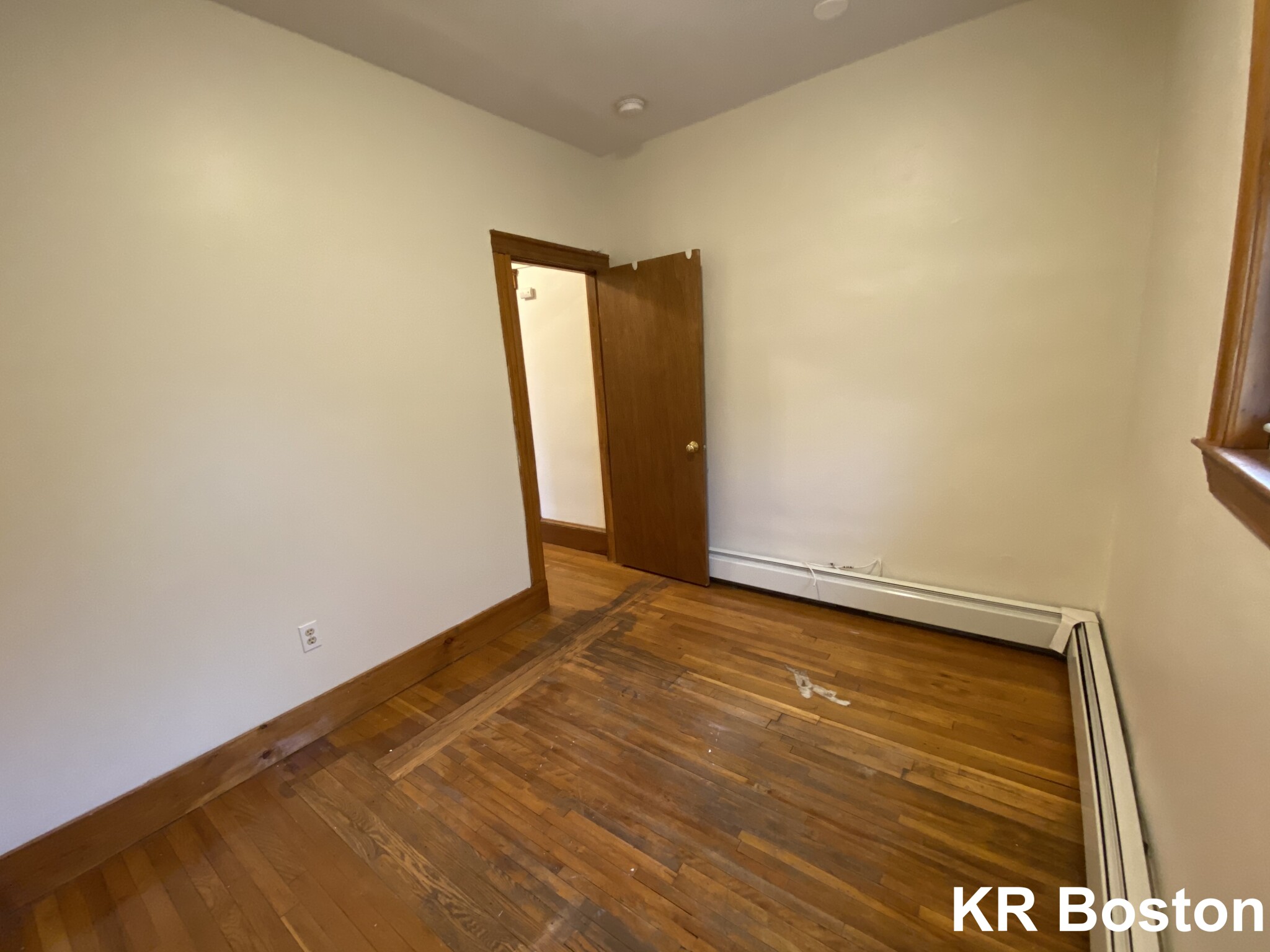 3 bed, 1.5 bath apartment for rent at 134 Glenville Ave Unit B, Allston — photo 11 of 12