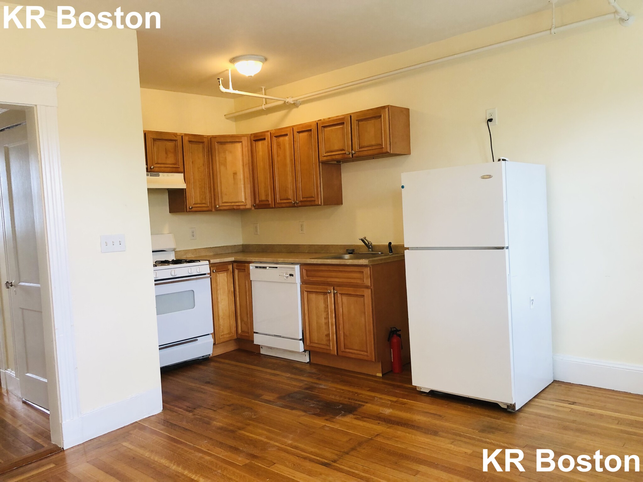 1 split bed, 1 bath apartment for rent at 1453 Commonwealth Ave Unit 31, Brighton — photo 2 of 11