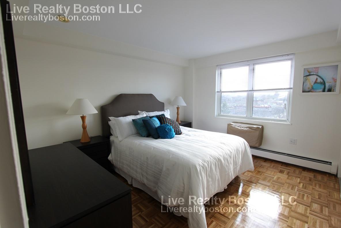 1 bed, 1 bath apartment for rent at 185 Freeman St Unit 444, Coolidge Corner — photo 3 of 13