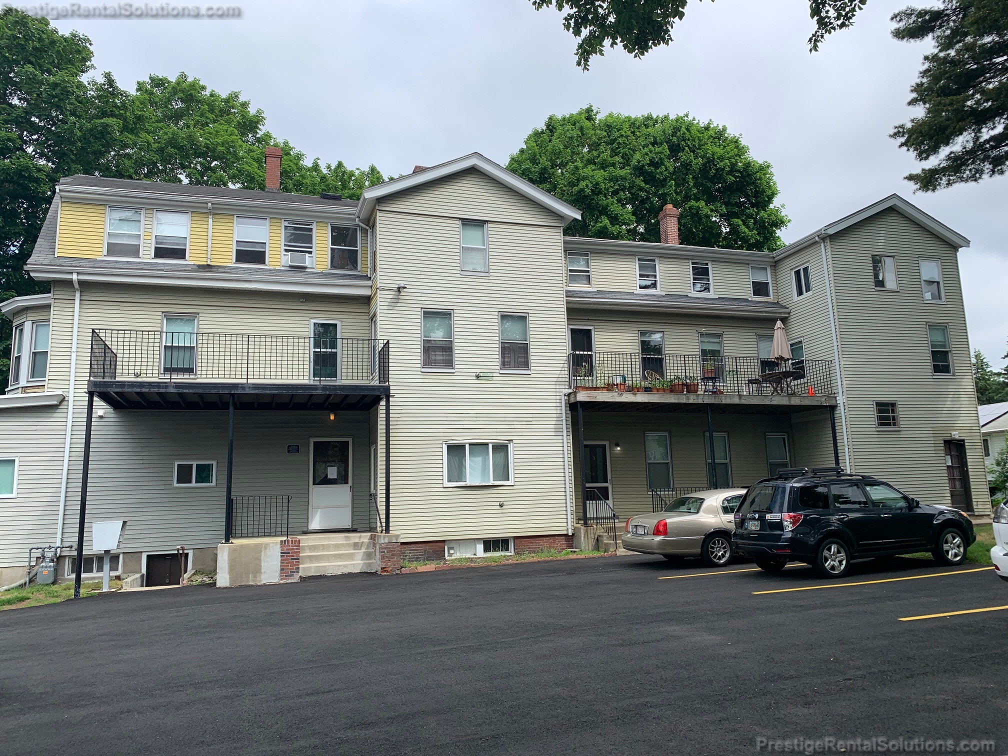 1.5 bed, 1 bath apartment for rent at 196 Fairmount Ave Unit 6, Hyde Park — photo 1 of 16