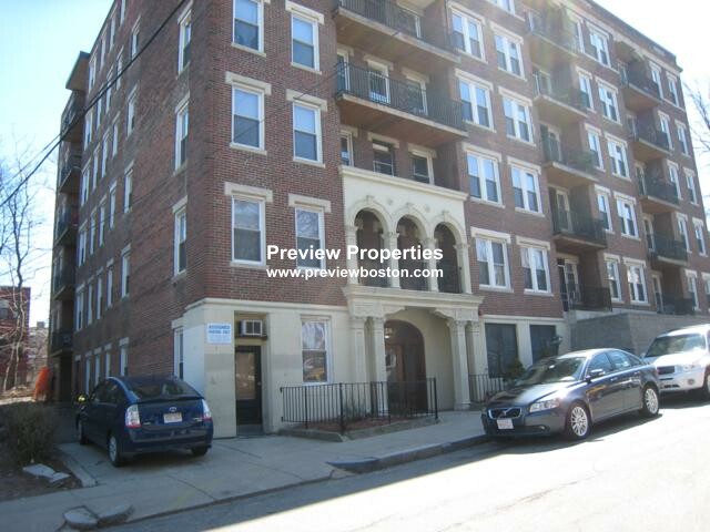 2 bed, 1 bath apartment for rent at 28 Quint Ave Unit 21, Allston — photo 1 of 4