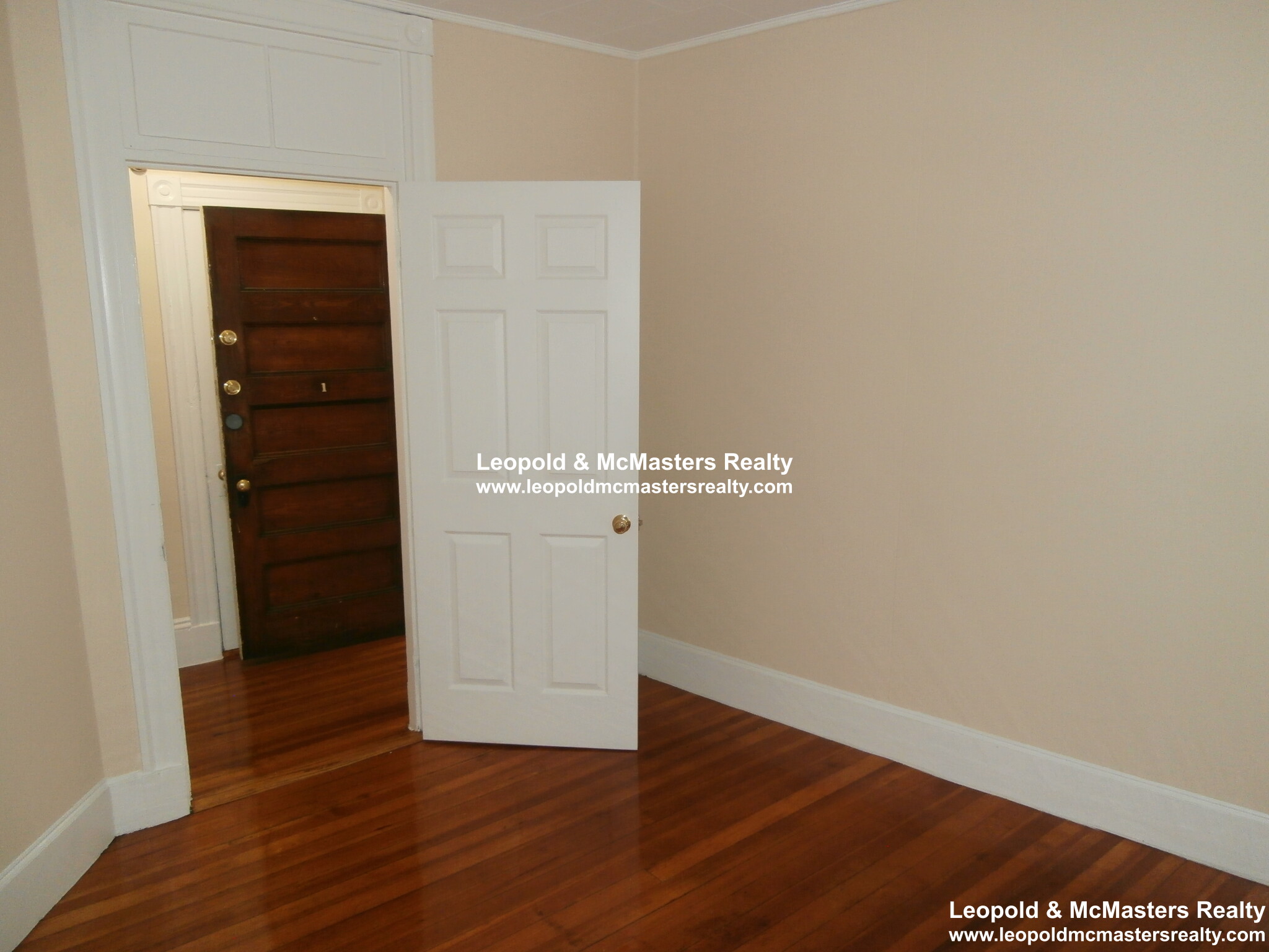 2 bed, 1 bath apartment for rent at 12 14 Walnut Pl Unit 3, Revere — photo 2 of 13