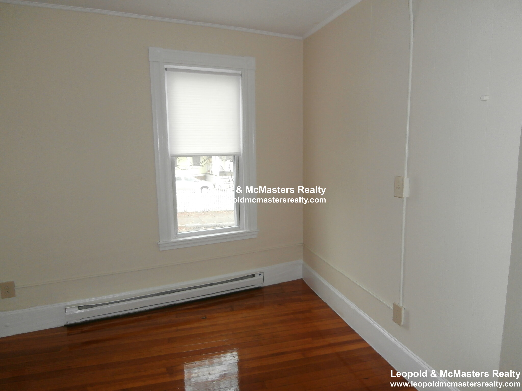 2 bed, 1 bath apartment for rent at 12 14 Walnut Pl Unit 3, Revere — photo 3 of 13