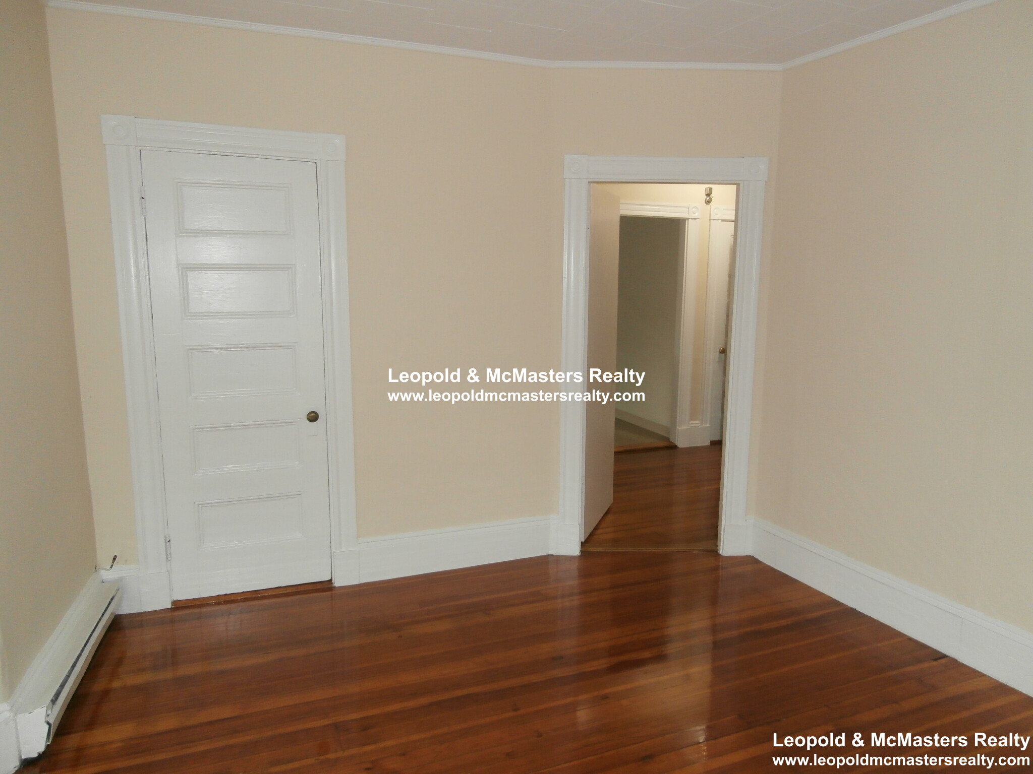 2 bed, 1 bath apartment for rent at 12 14 Walnut Pl Unit 3, Revere — photo 4 of 13