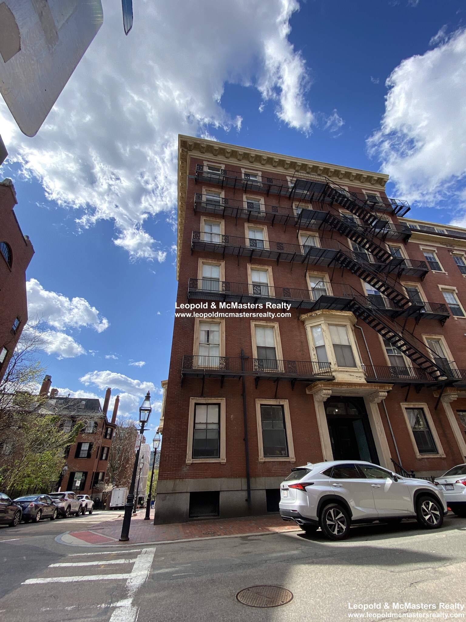 Studio bed, 1 bath apartment for rent at 20 Mount Vernon St Unit 603, Beacon Hill — photo 9 of 12