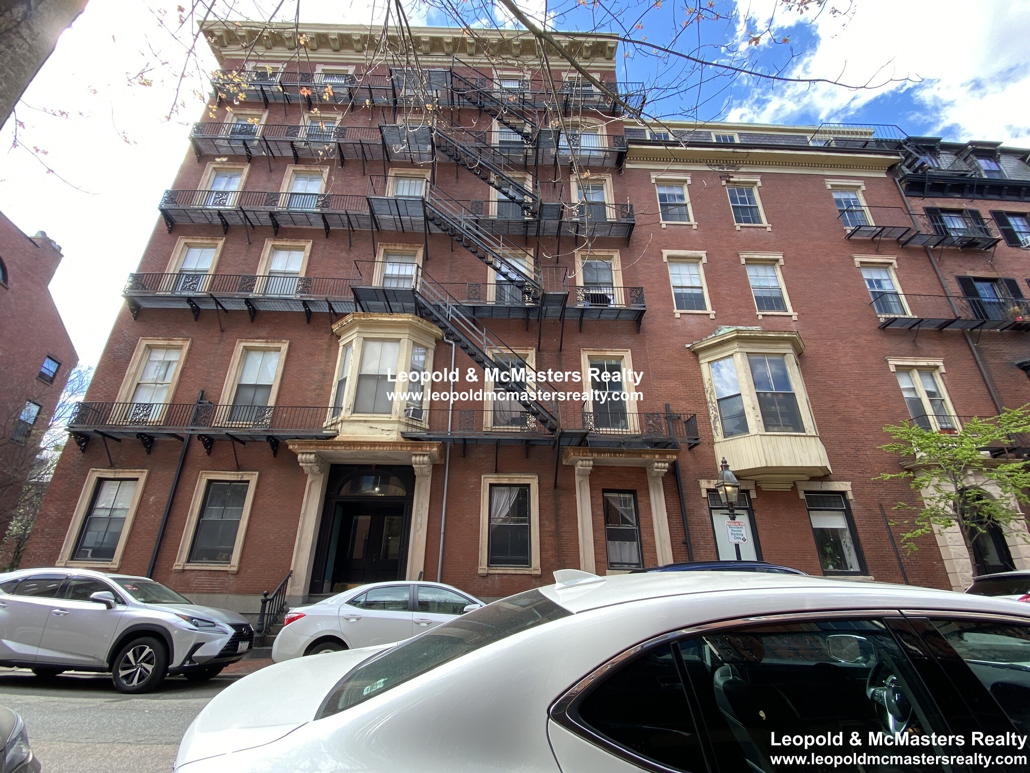 Studio bed, 1 bath apartment for rent at 20 Mount Vernon St Unit 603, Beacon Hill — photo 8 of 12