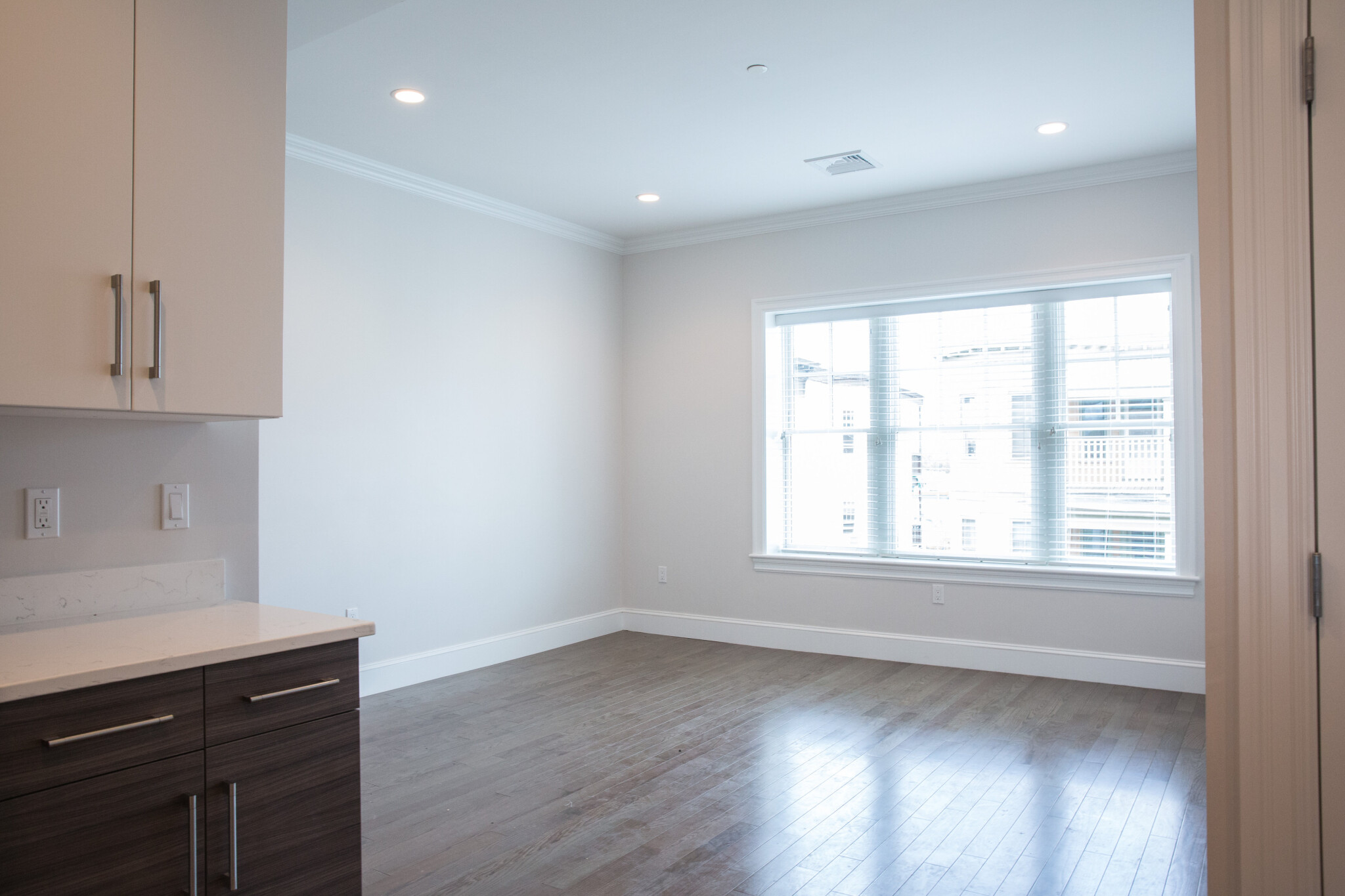 3 bed, 2 bath apartment for rent at 12 Harvard Ter Unit 4, Allston — photo 4 of 19