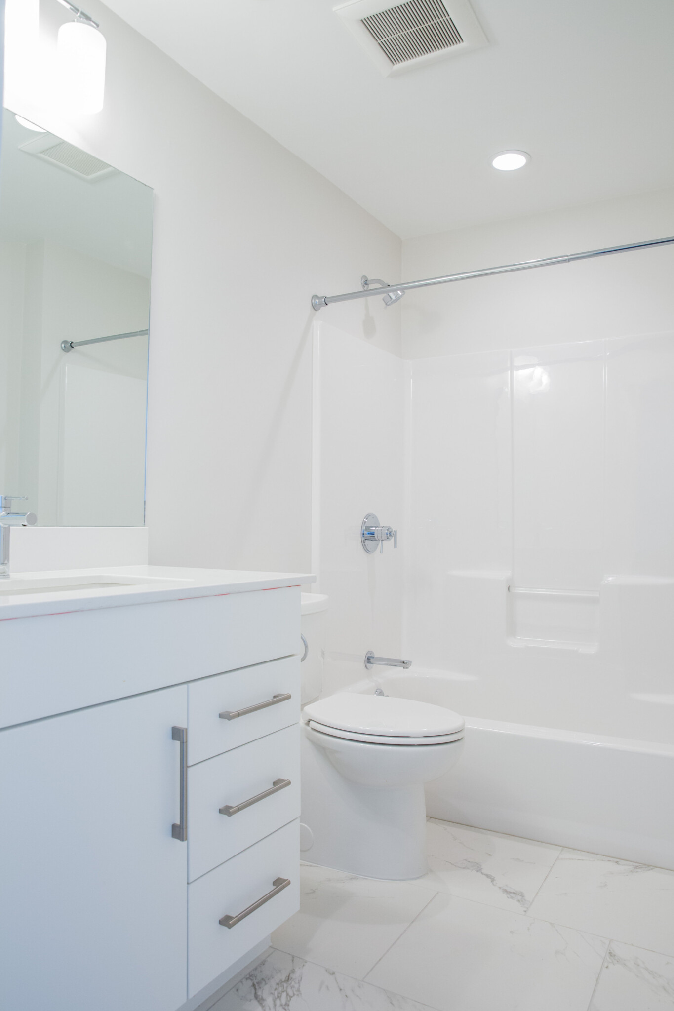 3 bed, 2 bath apartment for rent at 12 Harvard Ter Unit 4, Allston — photo 6 of 19