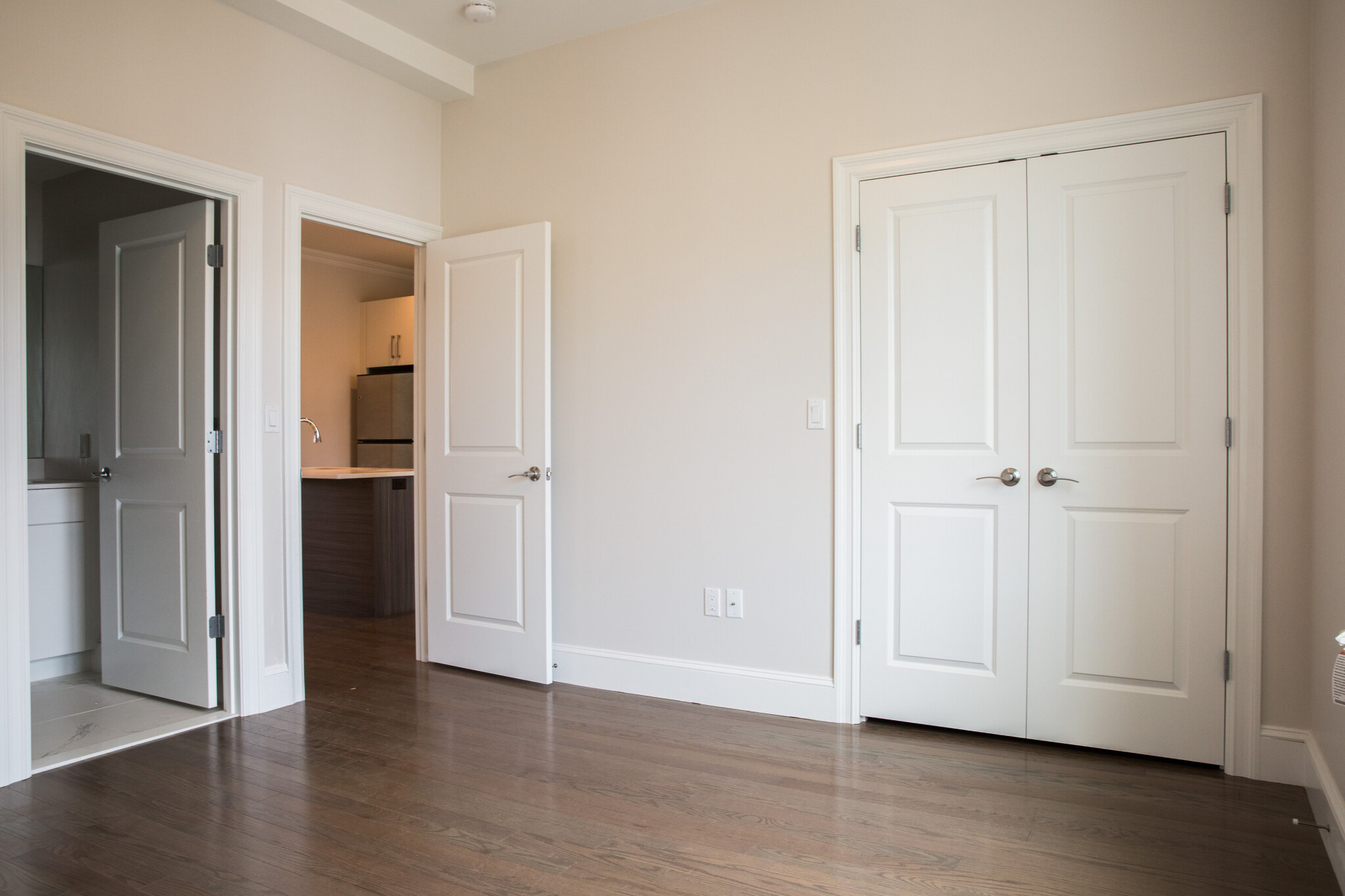 3 bed, 2 bath apartment for rent at 12 Harvard Ter Unit 4, Allston — photo 8 of 19