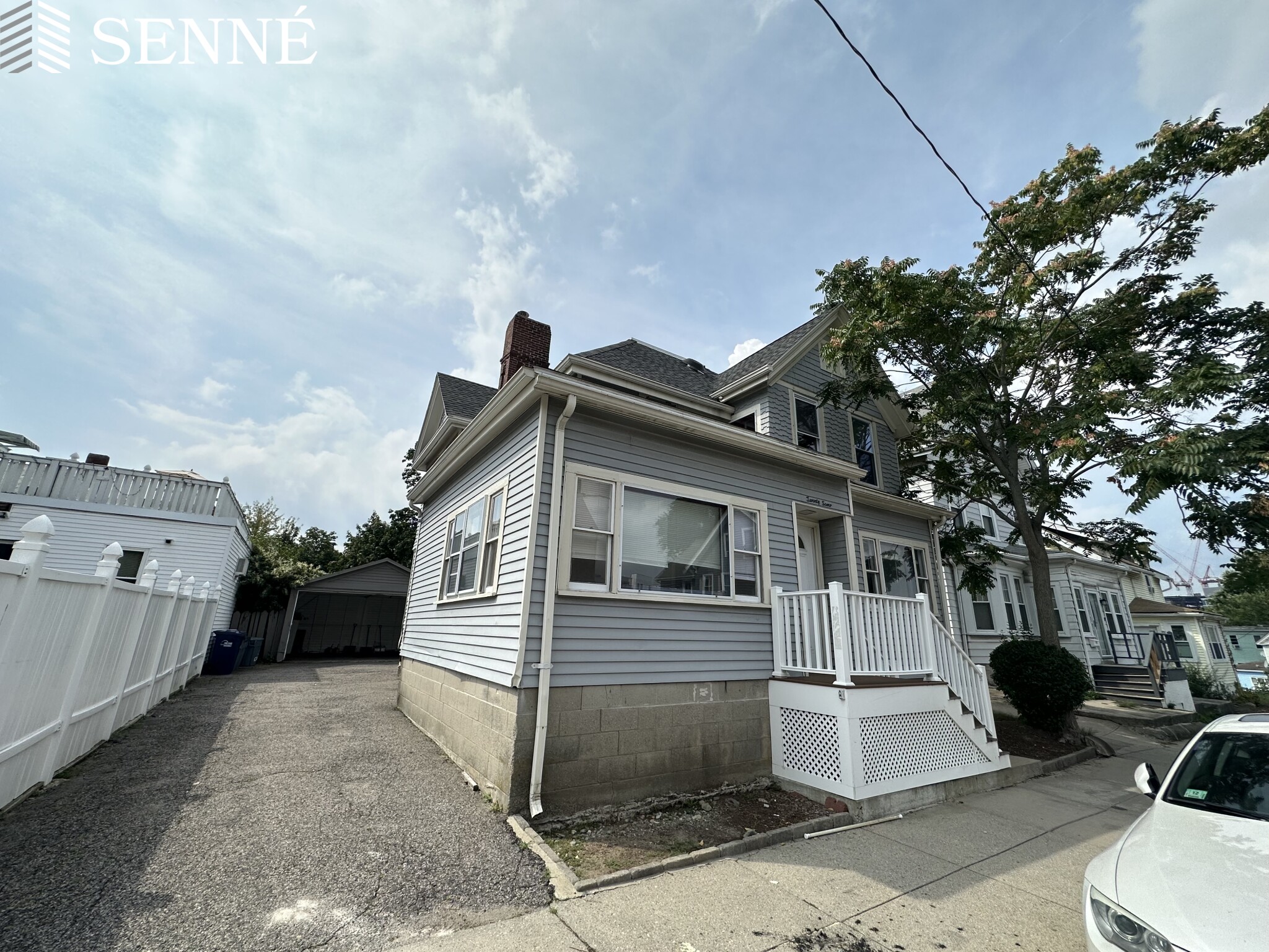5 bed, 2 bath apartment for rent at 27 Gordon St Unit 2, Allston — photo 1 of 7