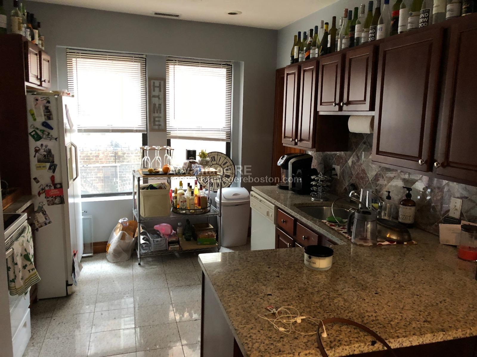 2 bed, 2 bath apartment for rent at 37 Sheafe St Unit 4, North End — photo 3 of 8