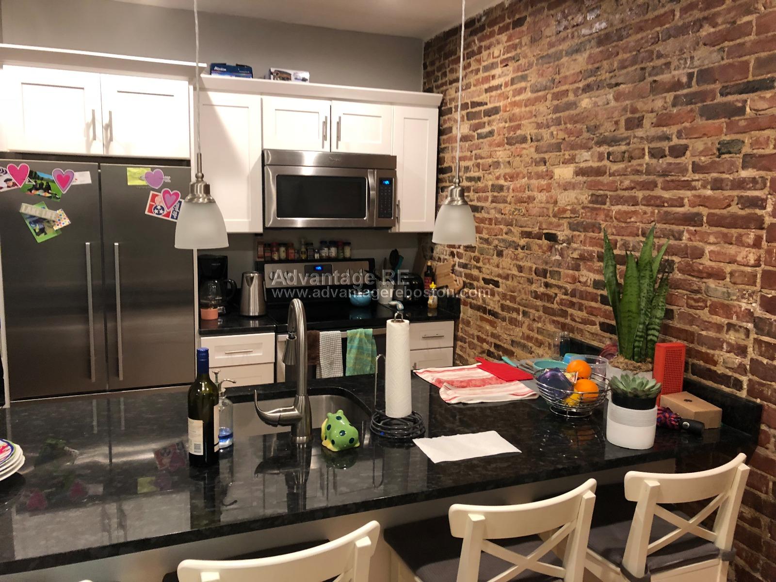 3 bed, 2 bath apartment for rent at 37 Sheafe St Unit 1, North End — photo 1 of 9