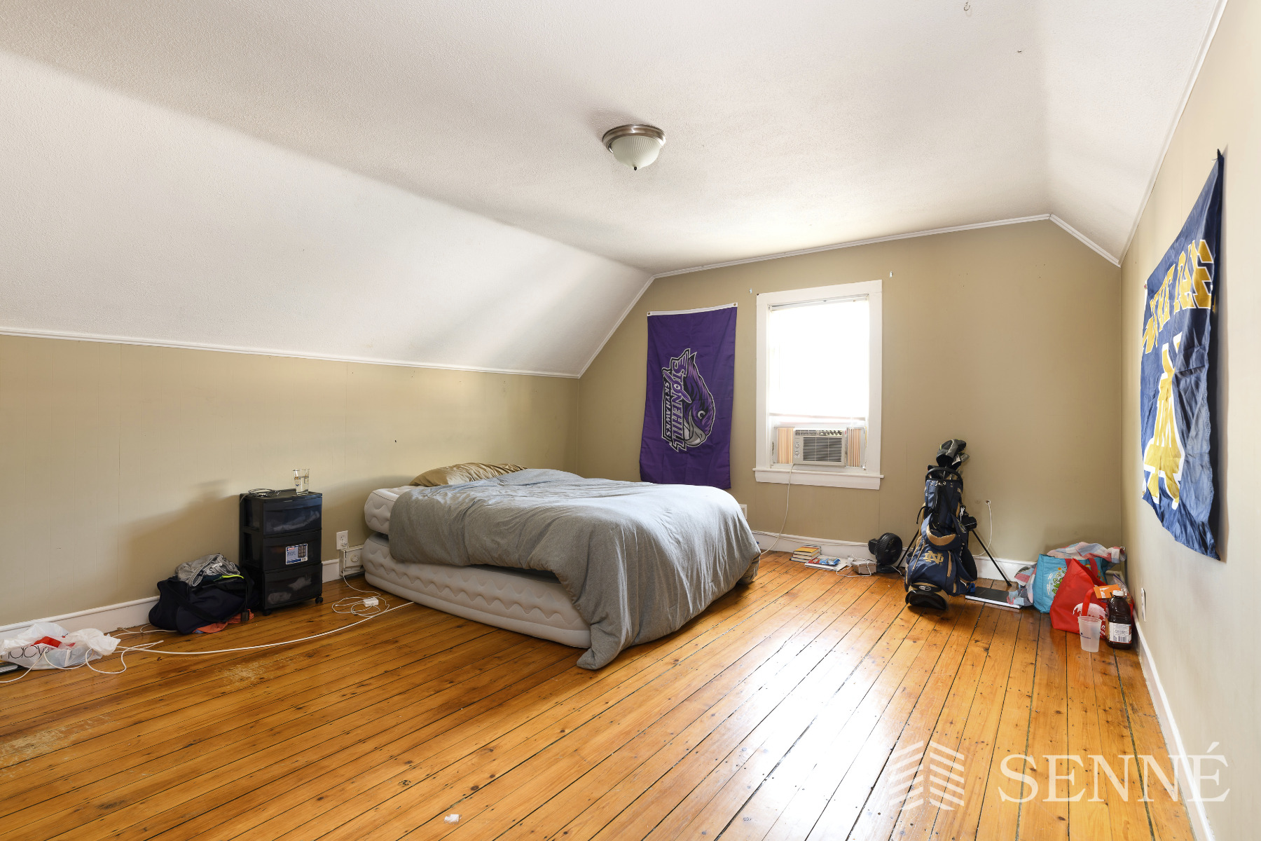 4 bed, 1 bath apartment for rent at 8 Kilby St Unit 1, Union Square — photo 5 of 8