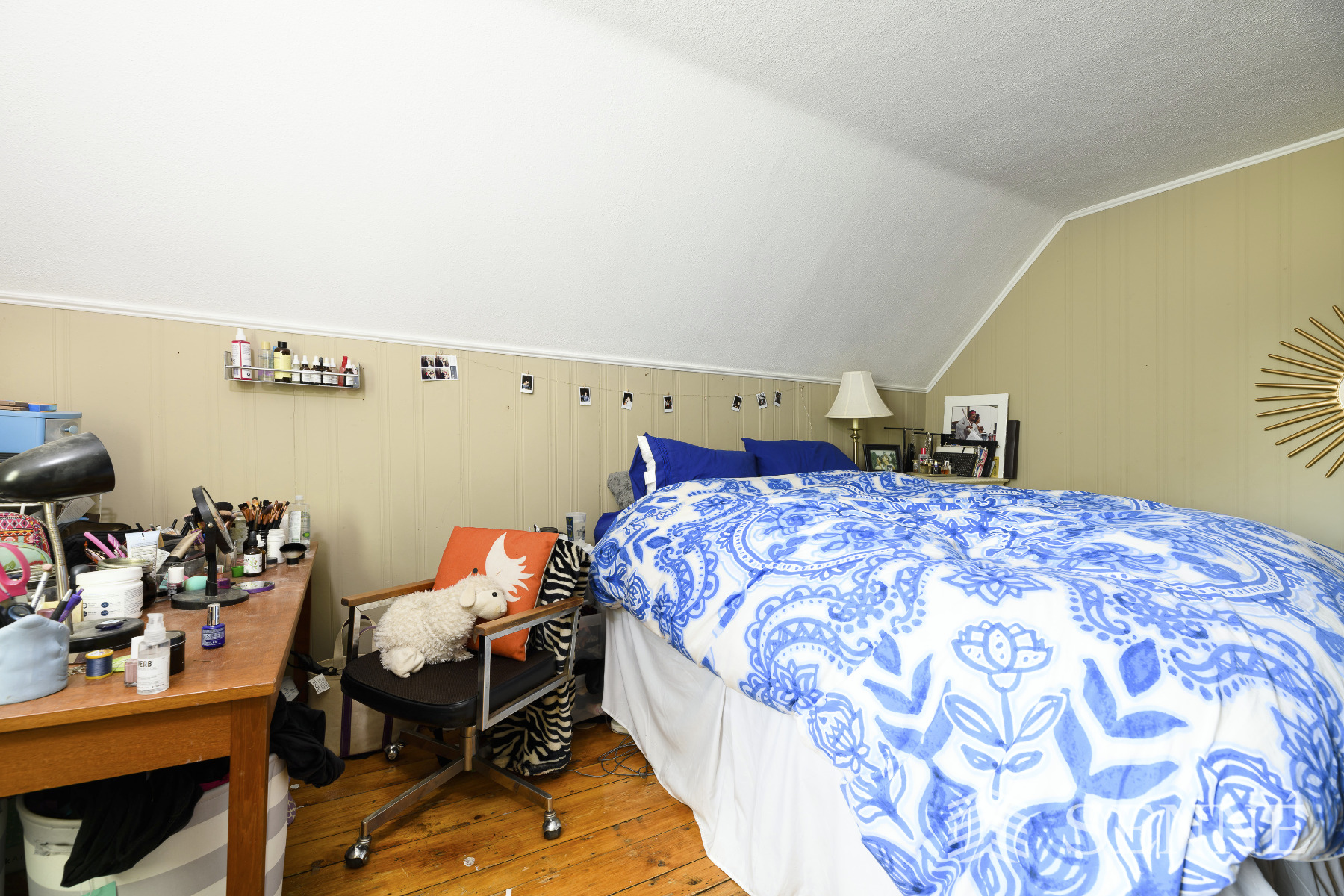 4 bed, 1 bath apartment for rent at 8 Kilby St Unit 1, Union Square — photo 7 of 8