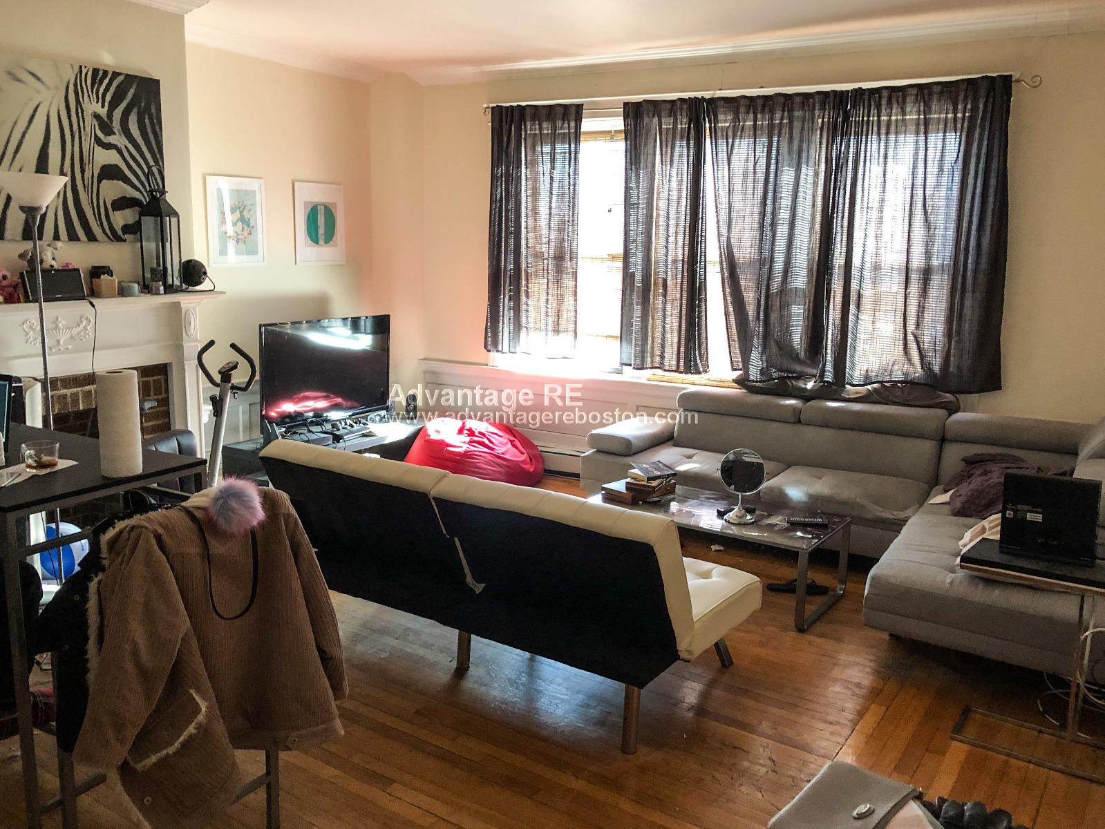 4 bed, 1.5 bath apartment for rent at 1657 Commonwealth Ave Unit 20, Brighton — photo 2 of 15