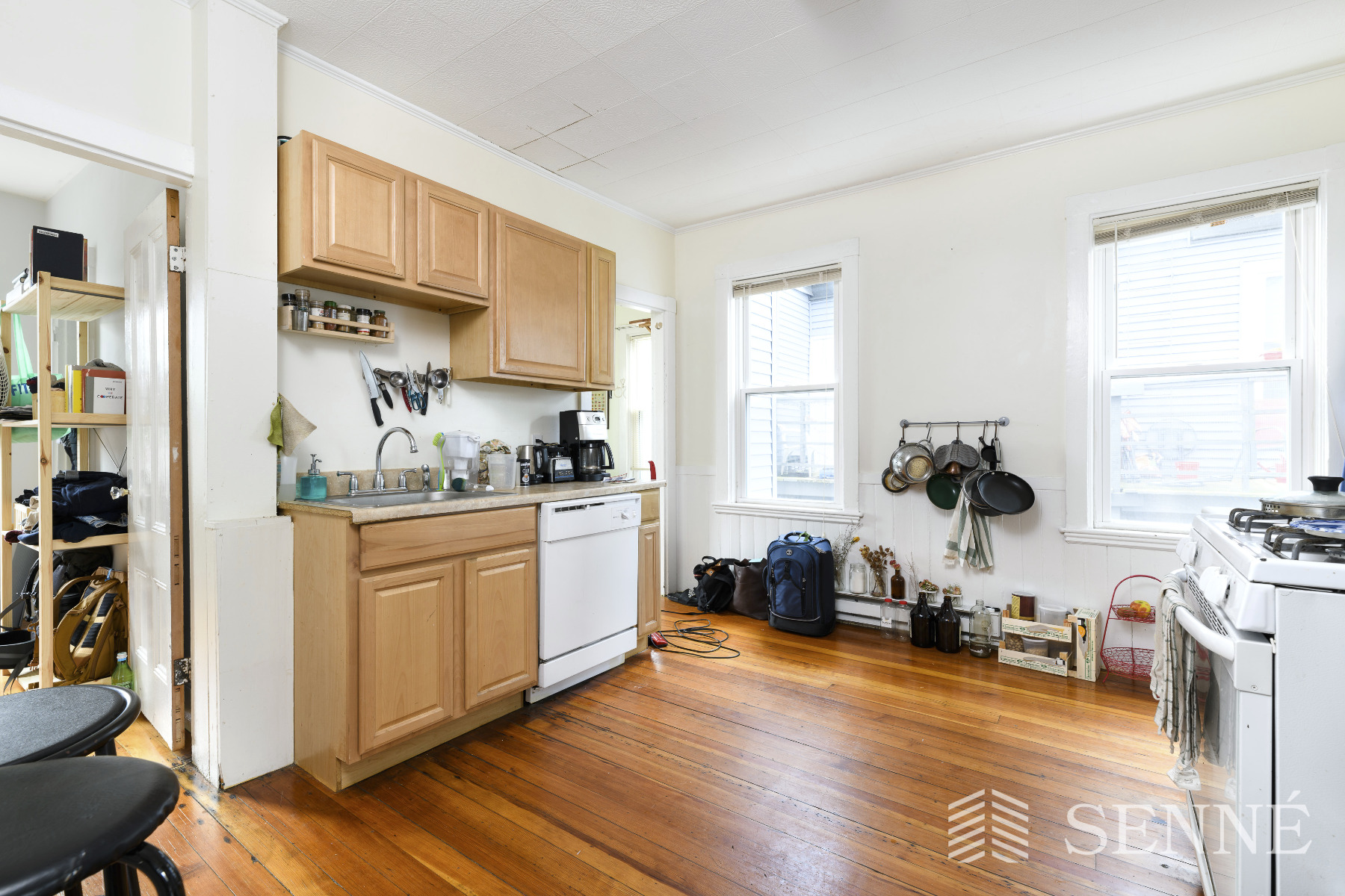 2 bed, 1 bath apartment for rent at 1 Hampshire Ct Unit 2, Inman Square — photo 3 of 8