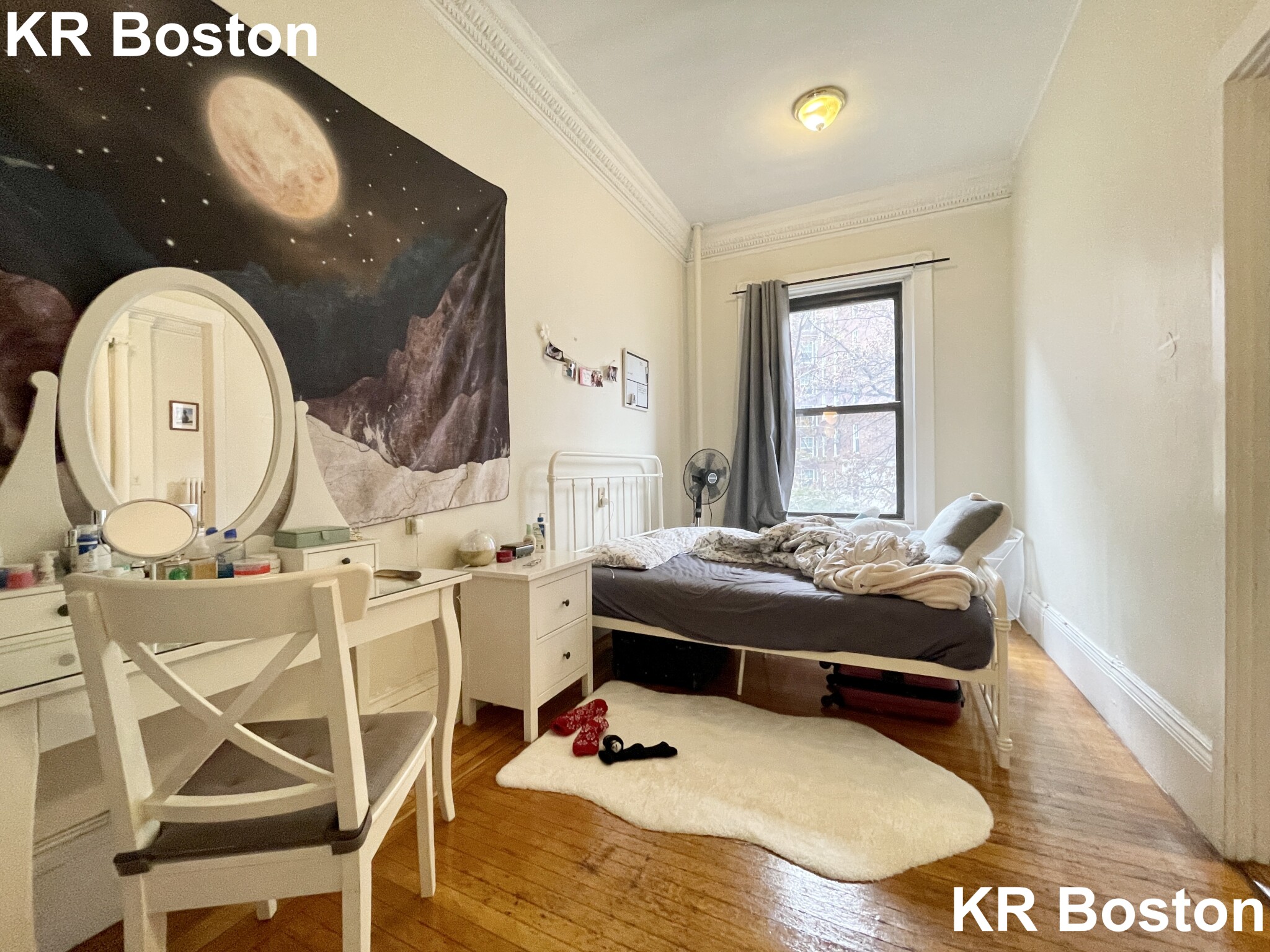 1 bed, 1 bath apartment for rent at 42 Bay State Rd Unit 2F, Fenway — photo 2 of 12