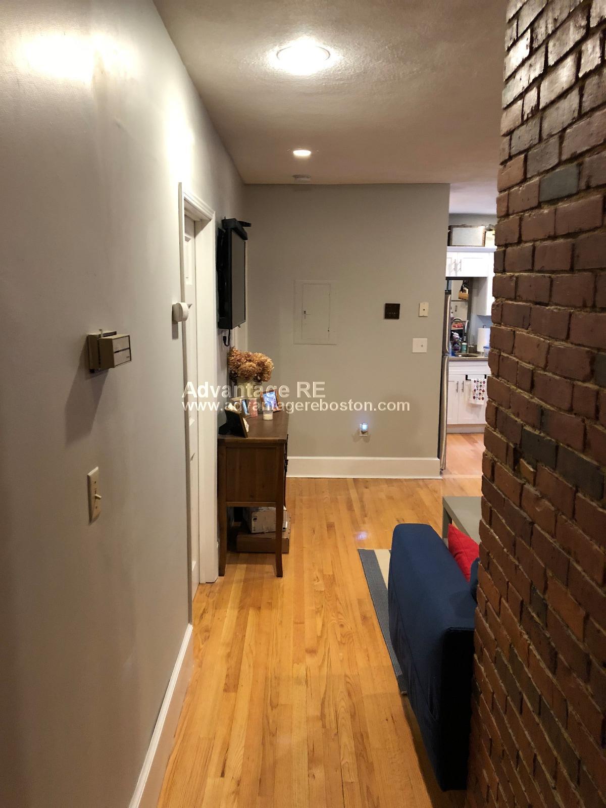 3 bed, 2 bath apartment for rent at 37 Sheafe St Unit 3, North End — photo 3 of 9