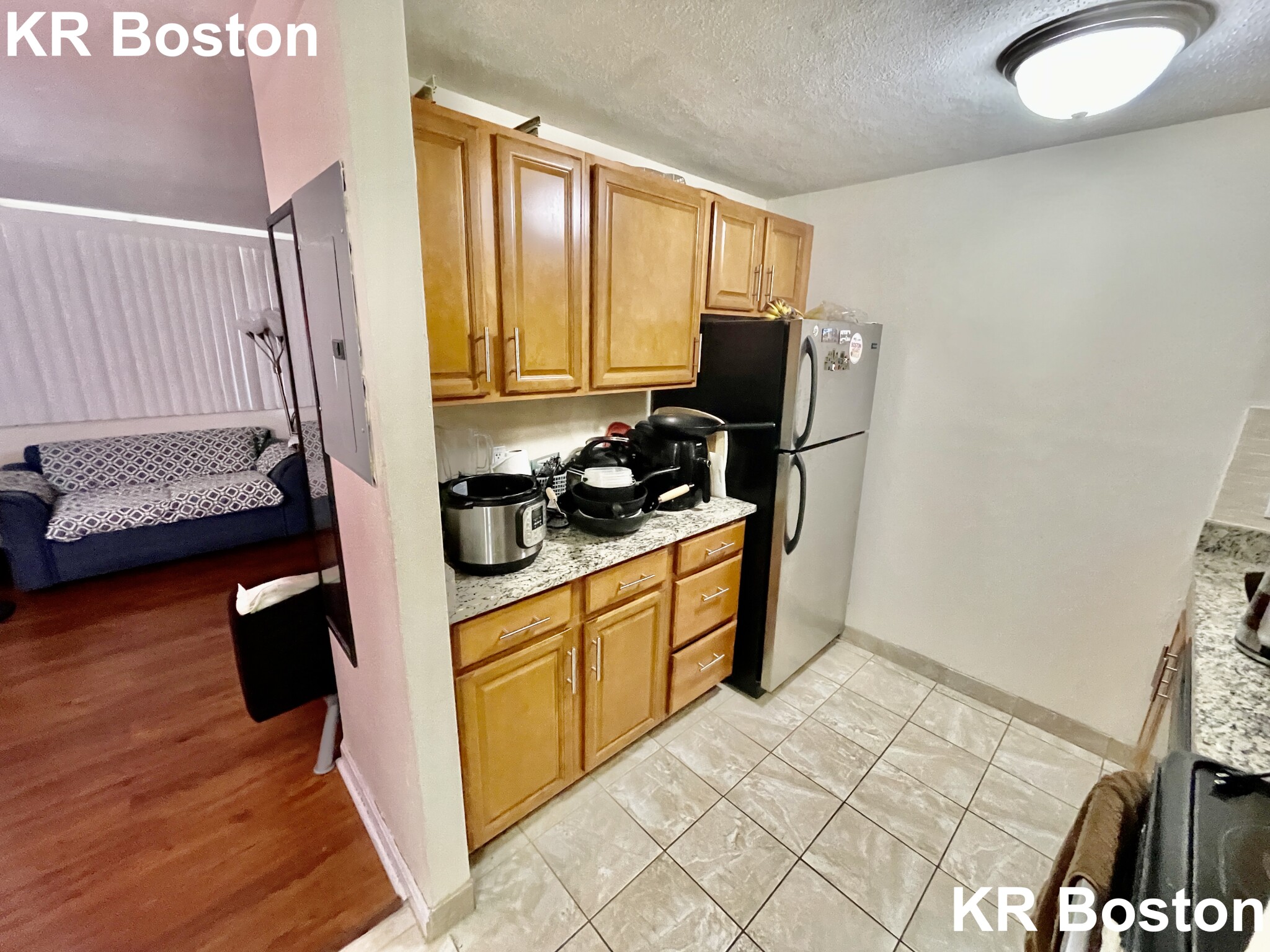 Studio bed, 1 bath apartment for rent at 231 Babcock St Unit 1F, Coolidge Corner — photo 3 of 6