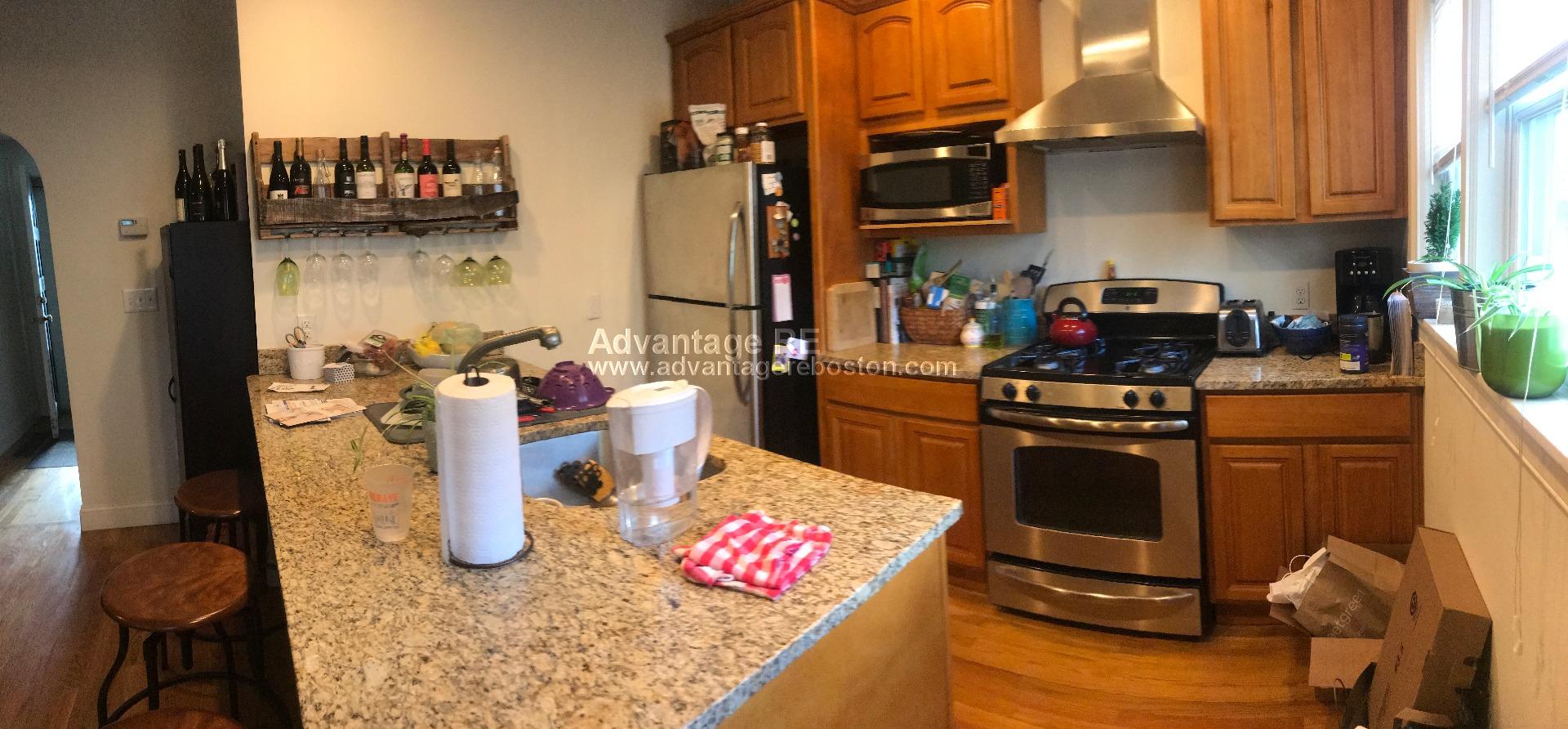 3 bed, 2 bath apartment for rent at 115 Fifth St Unit 6, Kendall Square — photo 4 of 14