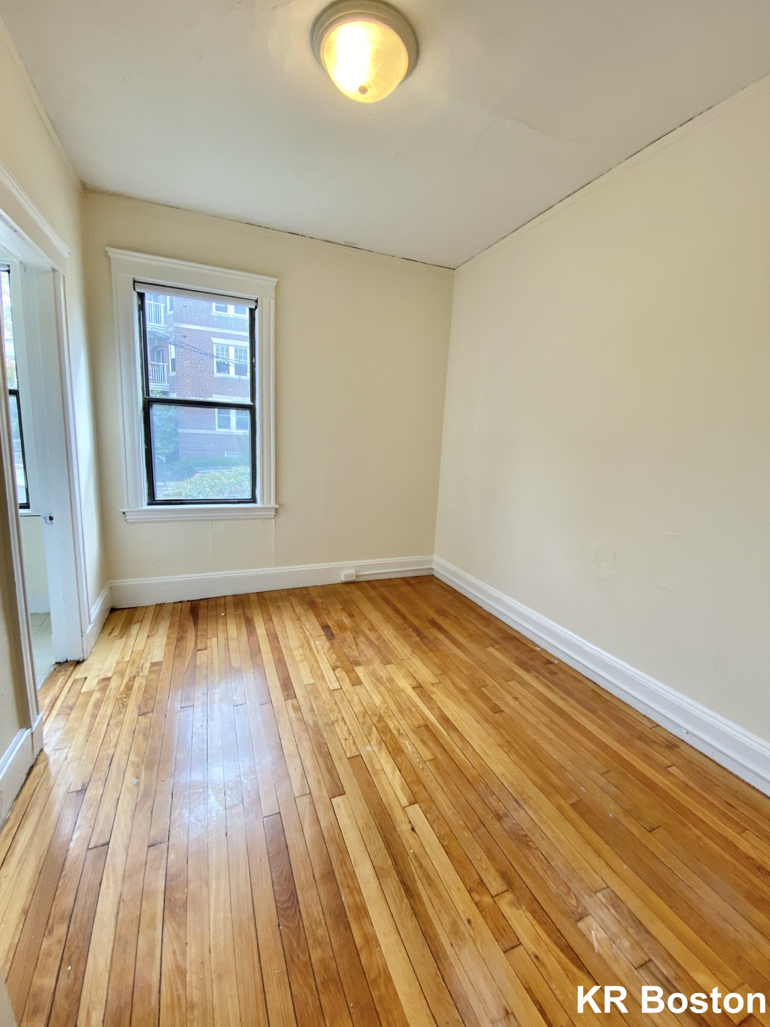4 bed, 2 bath apartment for rent at 20 Hamilton Rd Unit 1, Coolidge Corner — photo 8 of 11