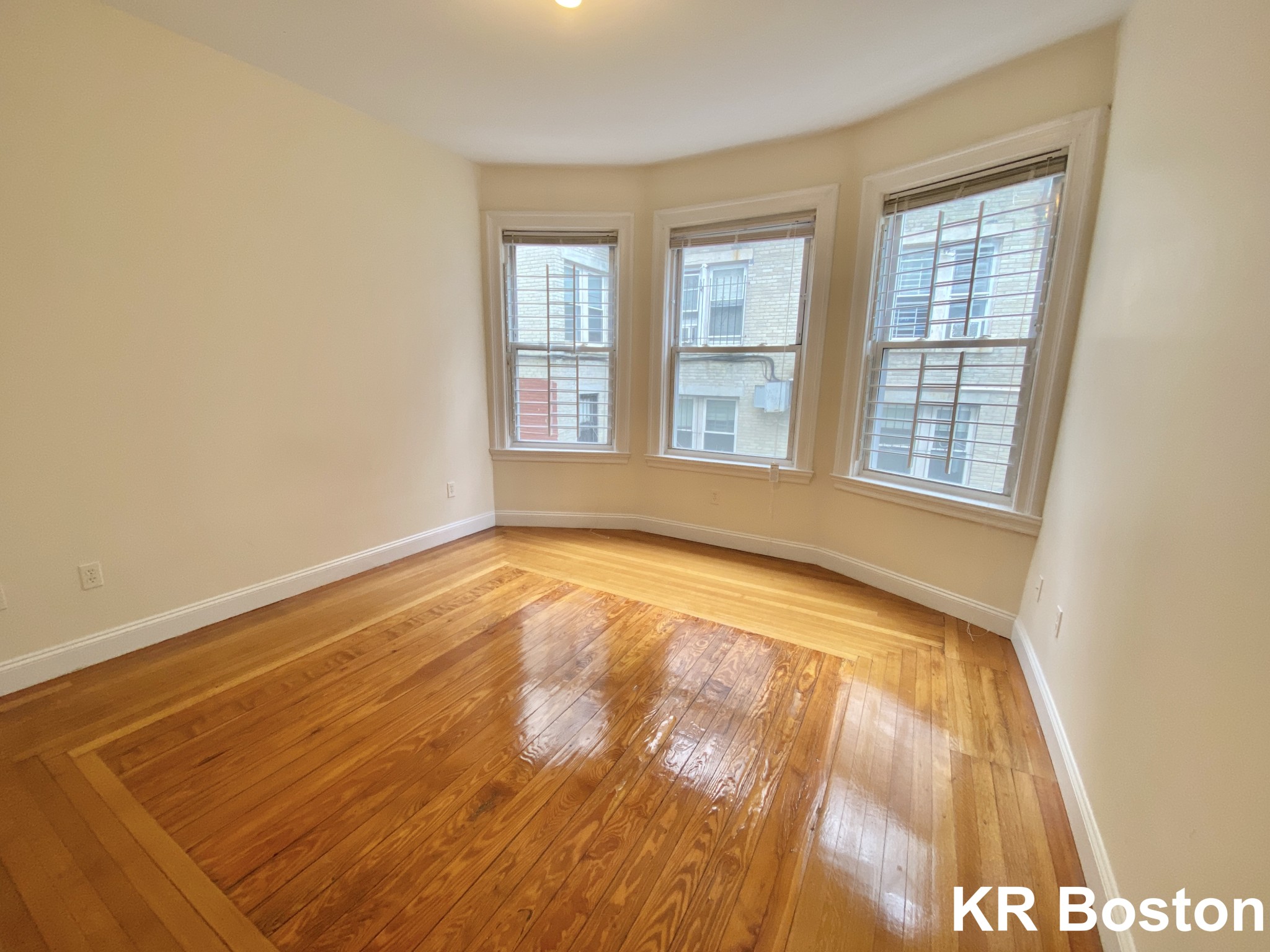 2 bed, 2 bath apartment for rent at 51 Ashford St Unit 2, Allston — photo 4 of 12