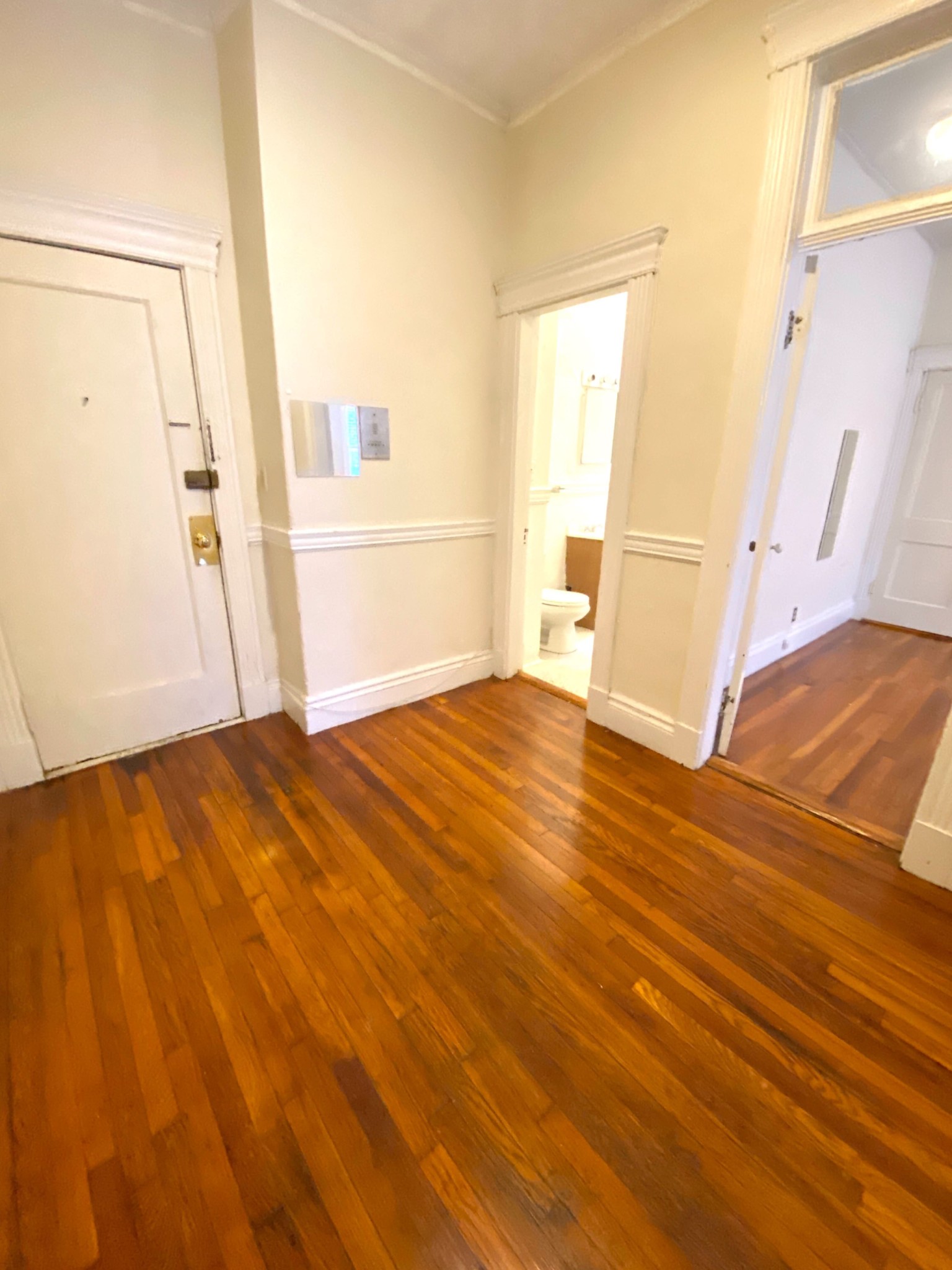 Studio bed, 1 bath apartment for rent at 6 Walbridge St Unit 2, Allston — photo 2 of 8