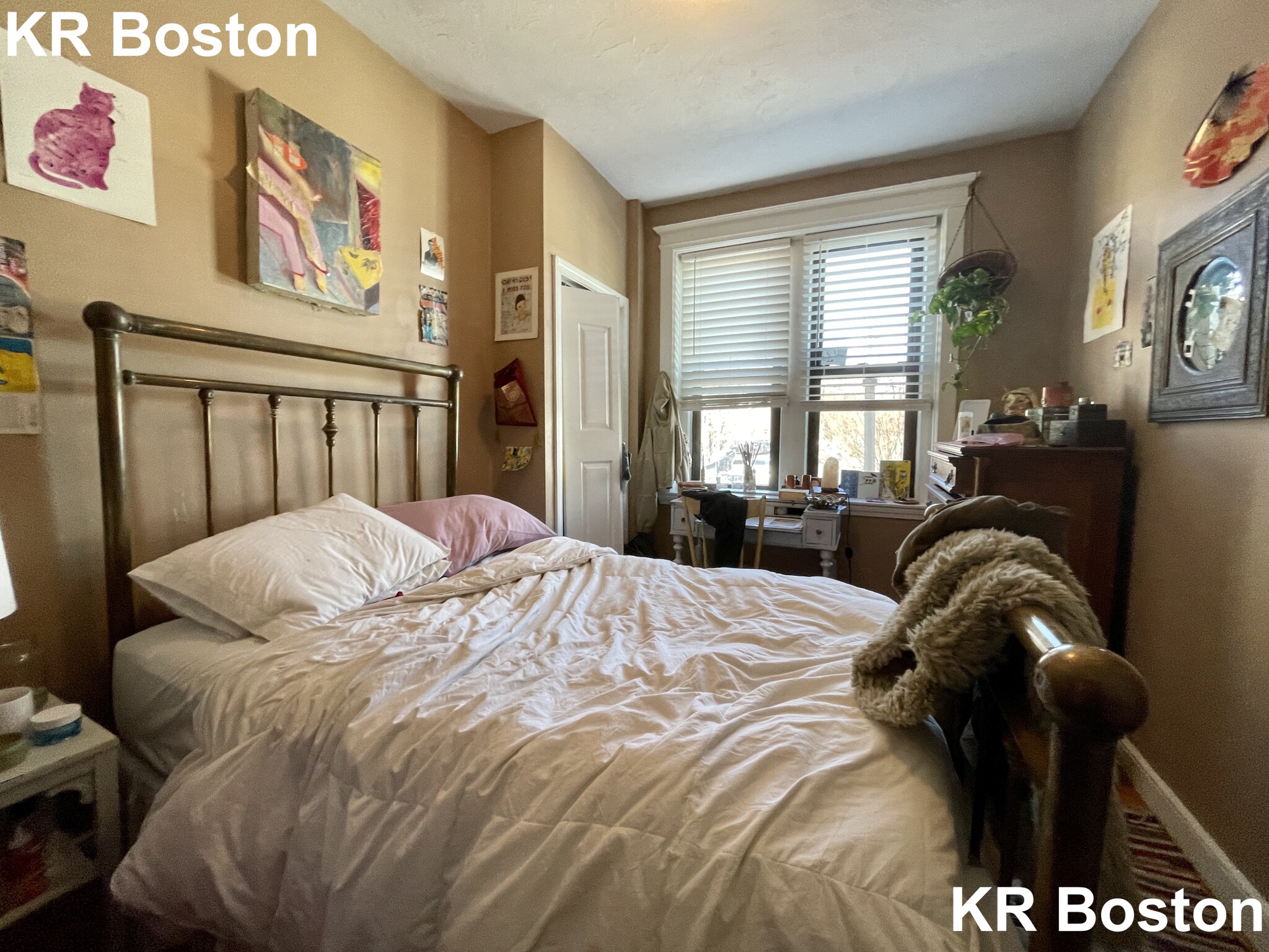 5 bed, 2 bath apartment for rent at 6 Glenville Ave Unit 3, Allston — photo 3 of 5