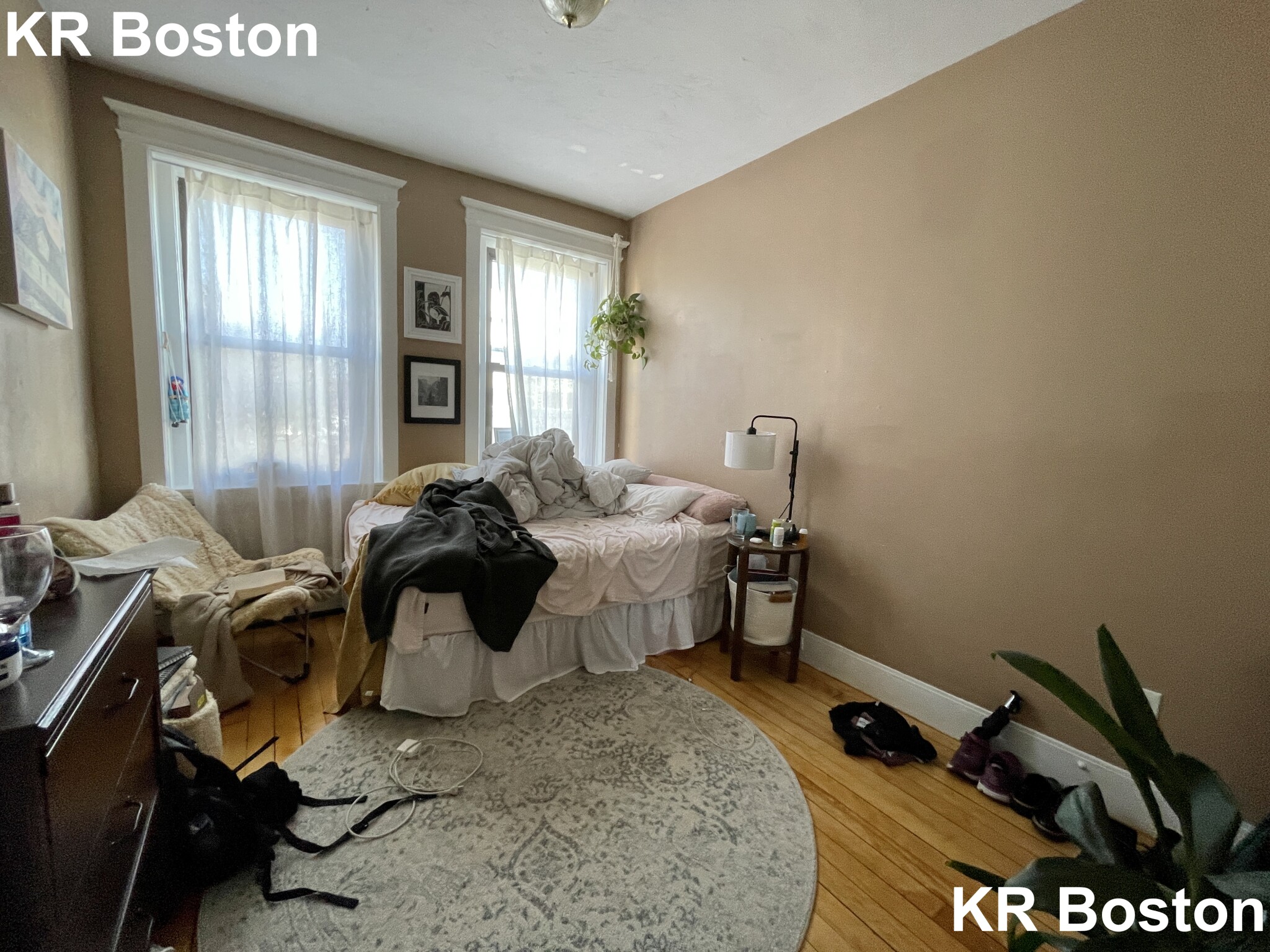 5 bed, 2 bath apartment for rent at 6 Glenville Ave Unit 3, Allston — photo 5 of 5