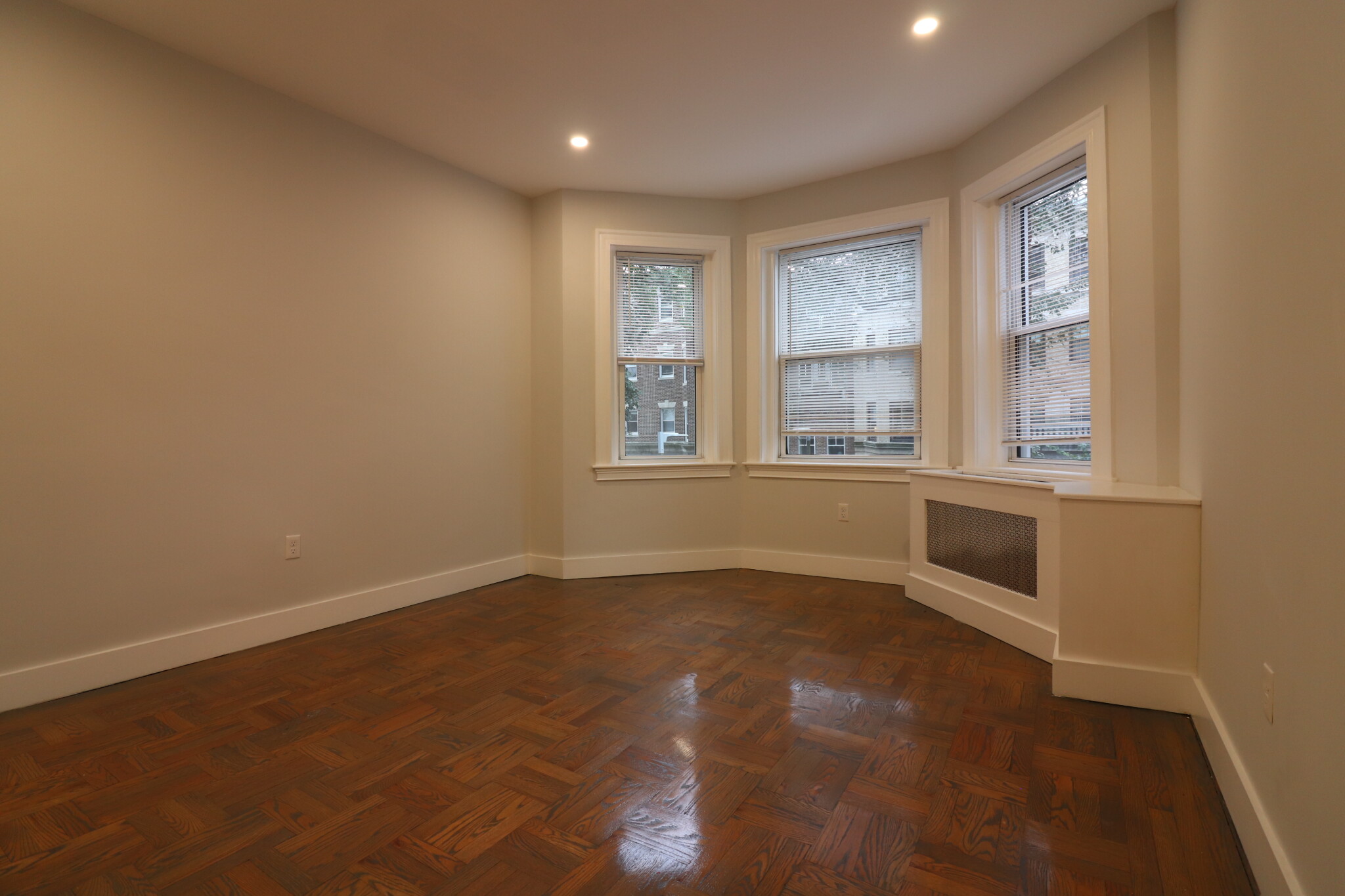 1 bed, 1 bath apartment for rent at 32 Queensberry St Unit 6, Fenway — photo 3 of 13