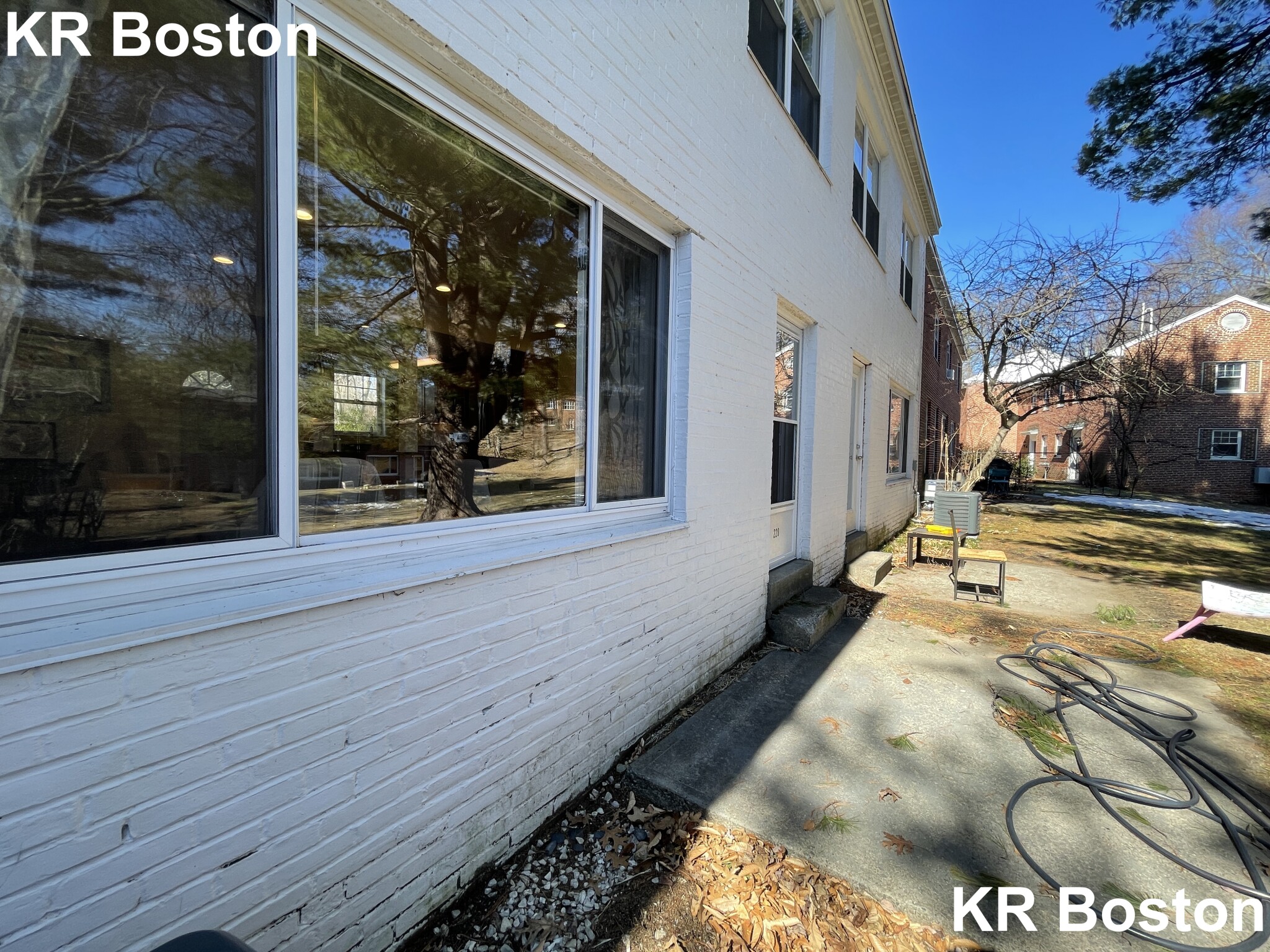 2 bed, 1 bath apartment for rent at 220 Independence Dr Unit 1, Chestnut Hill — photo 4 of 13